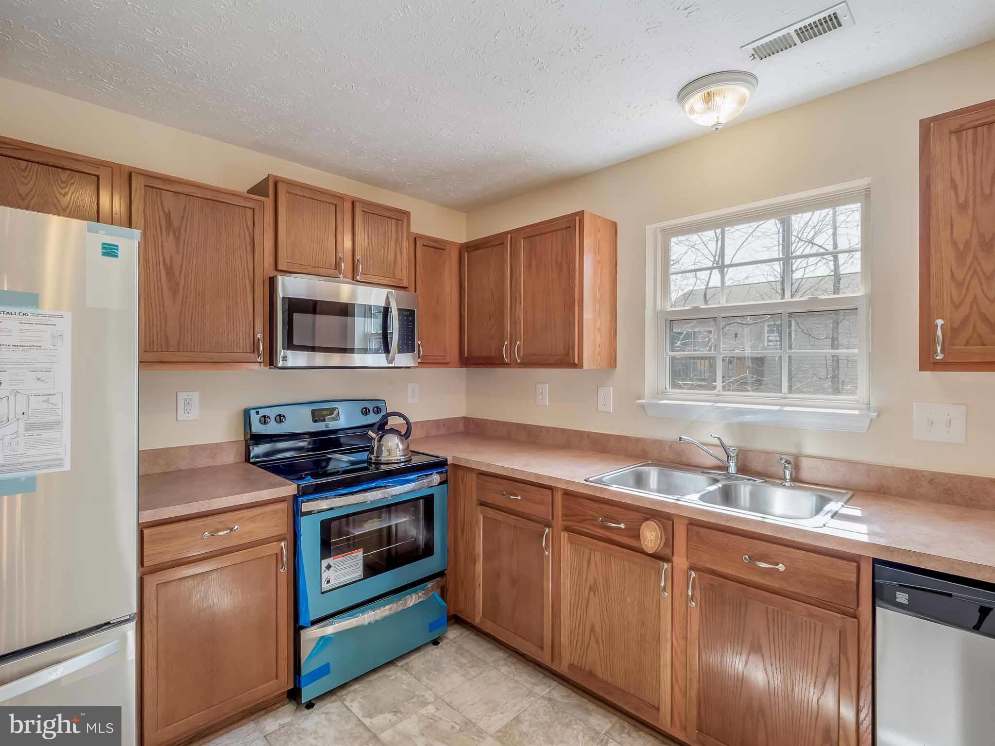 LAUREL GLEN - Residential