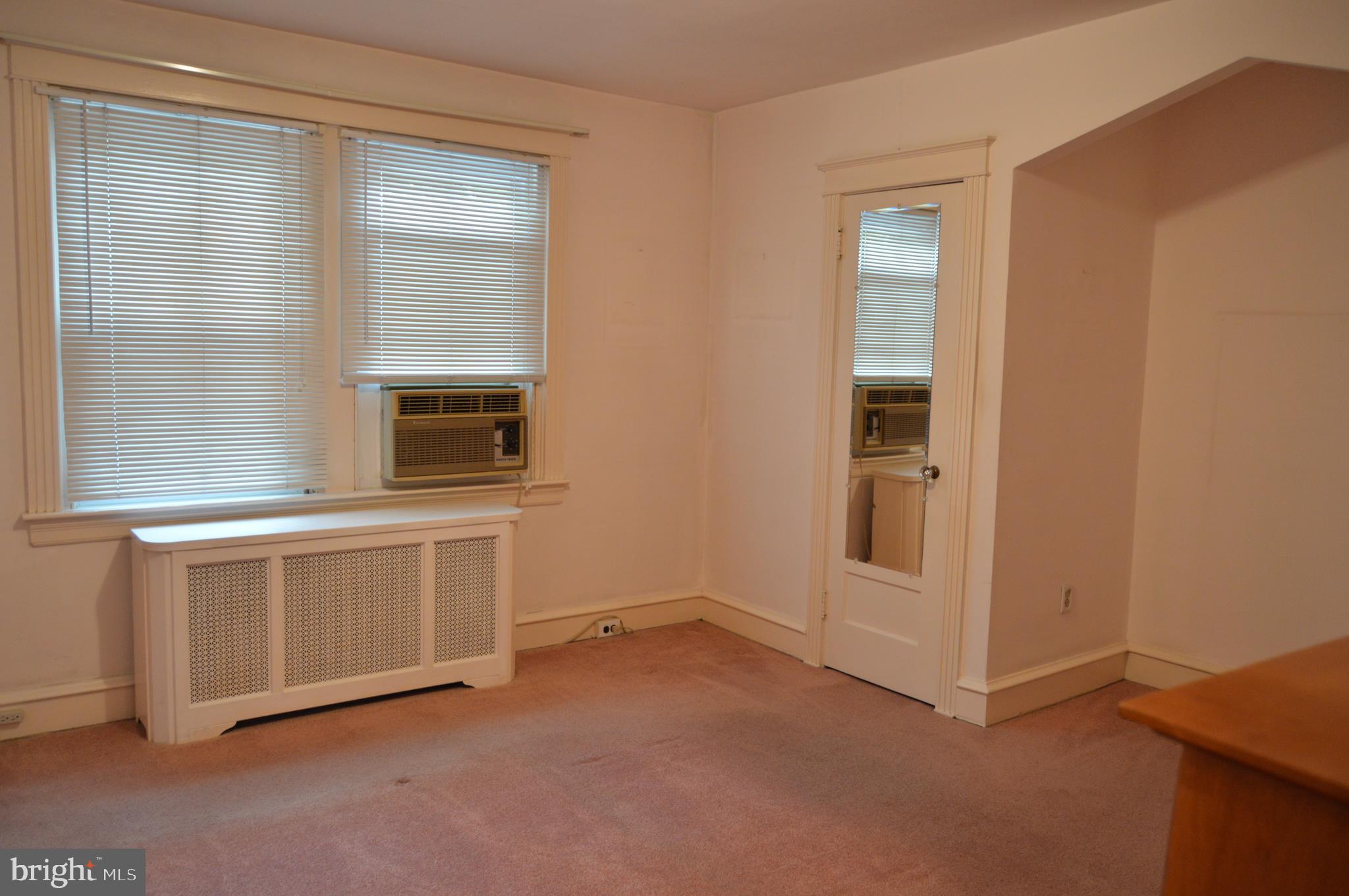 MAYFAIR (WEST) - Residential