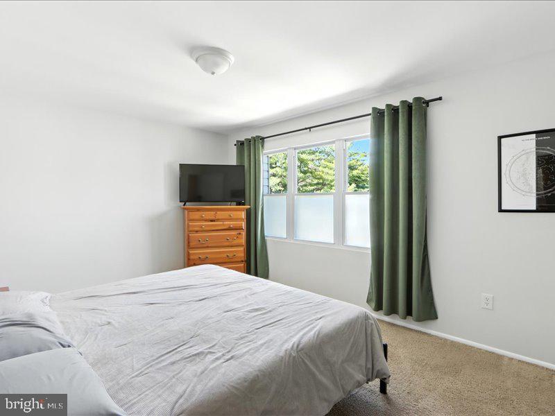 WHISPERING WOODS - Residential