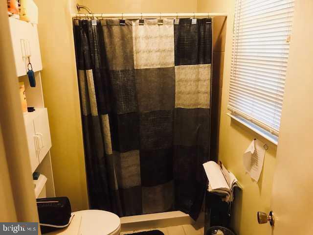 WINCHESTER PARK - Residential Lease