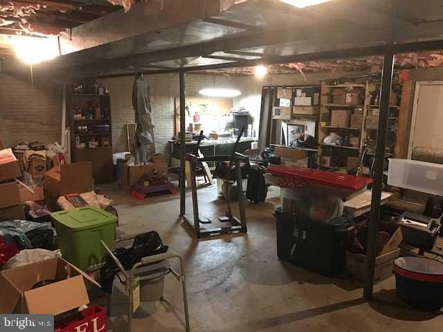 WINCHESTER PARK - Residential Lease