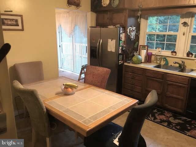 WINCHESTER PARK - Residential Lease