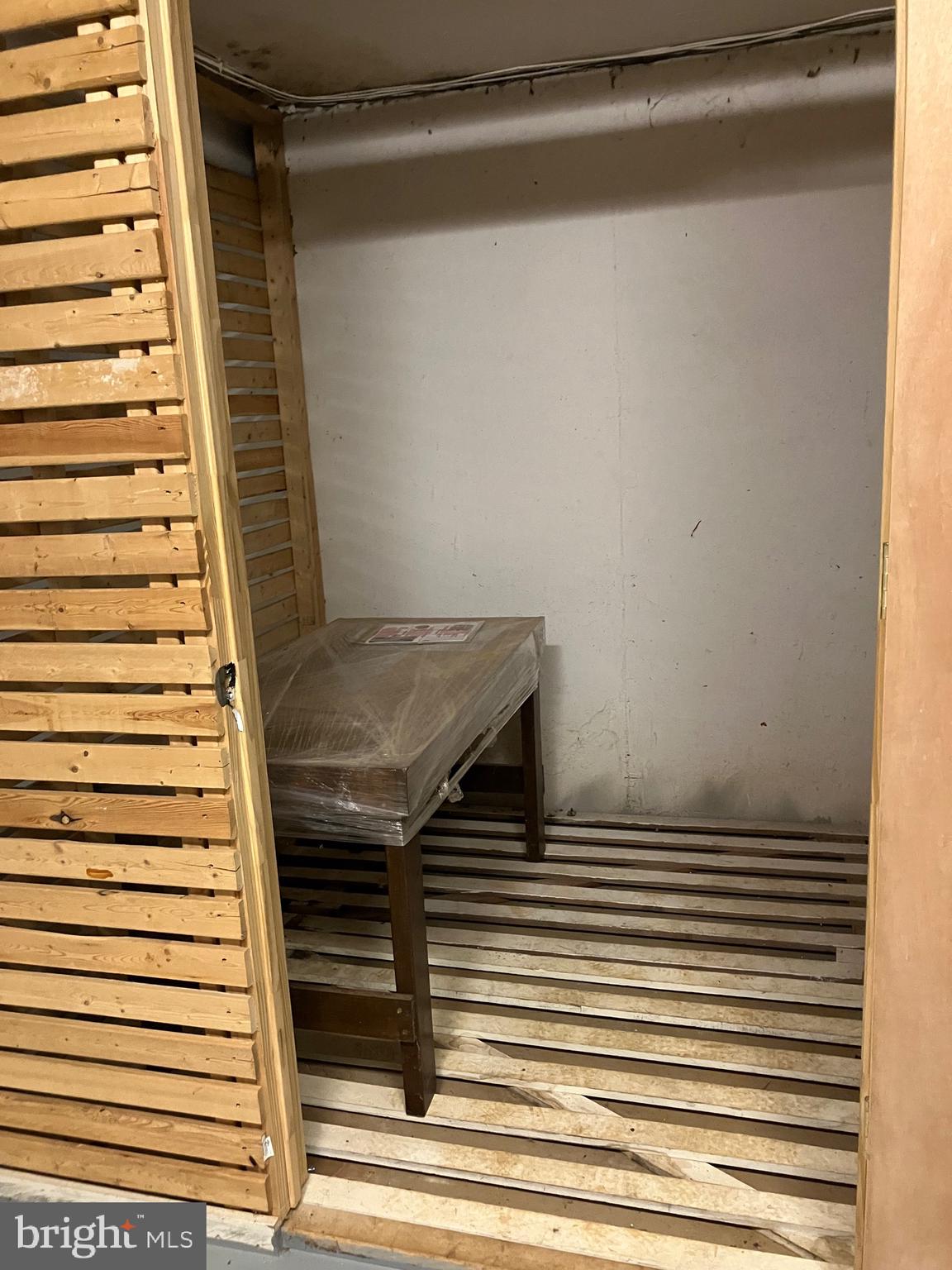 COURT OF HENDERSON - Residential