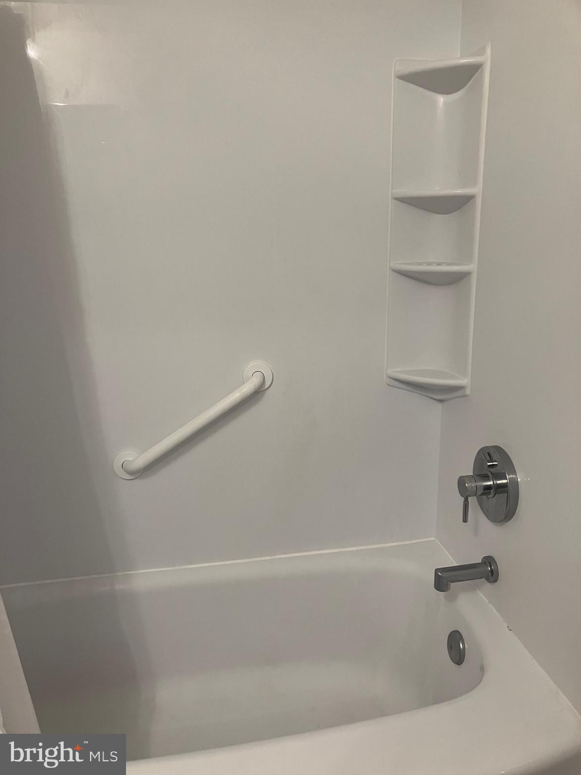 COURT OF HENDERSON - Residential