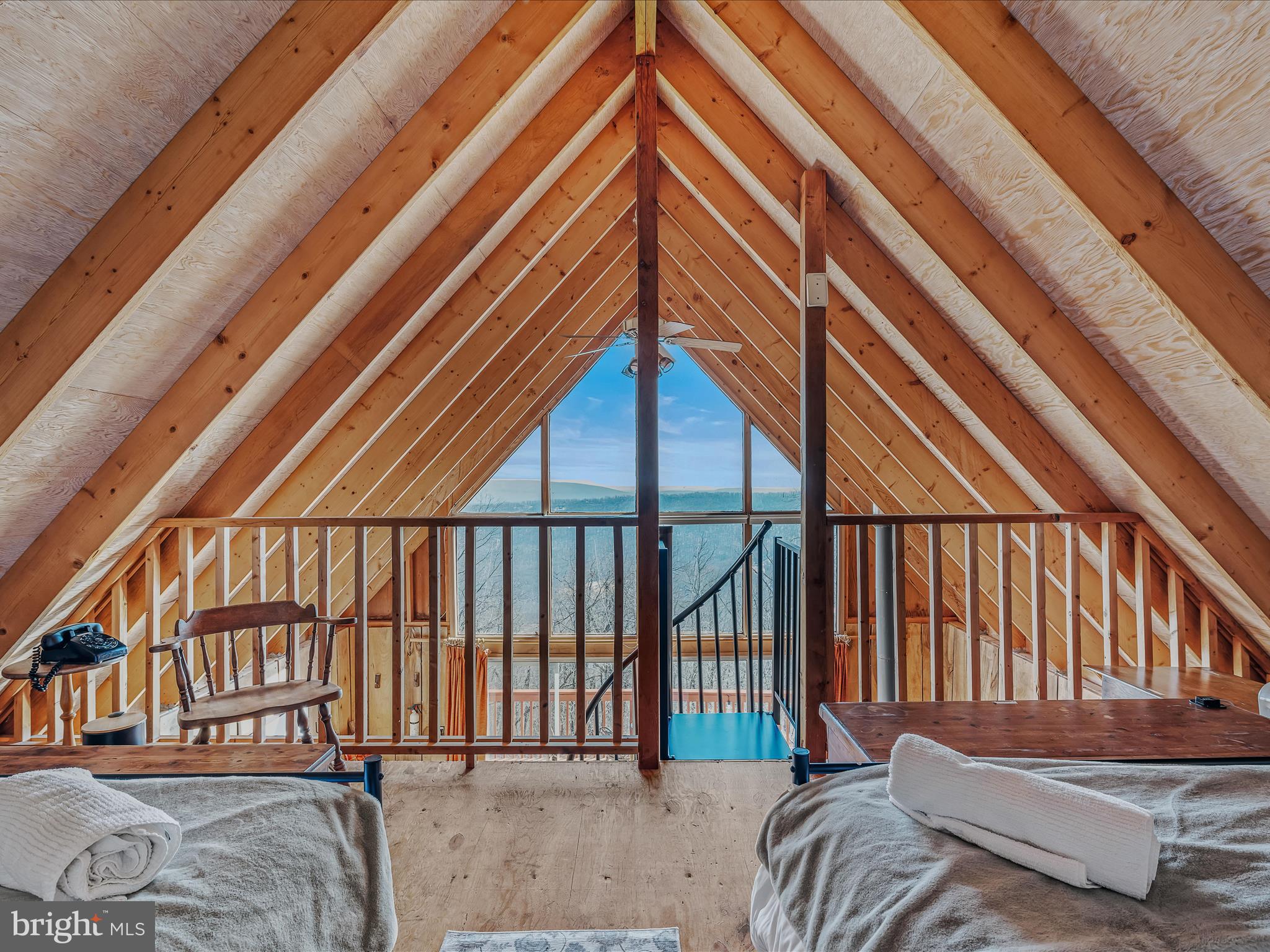 SPRING GAP - Residential