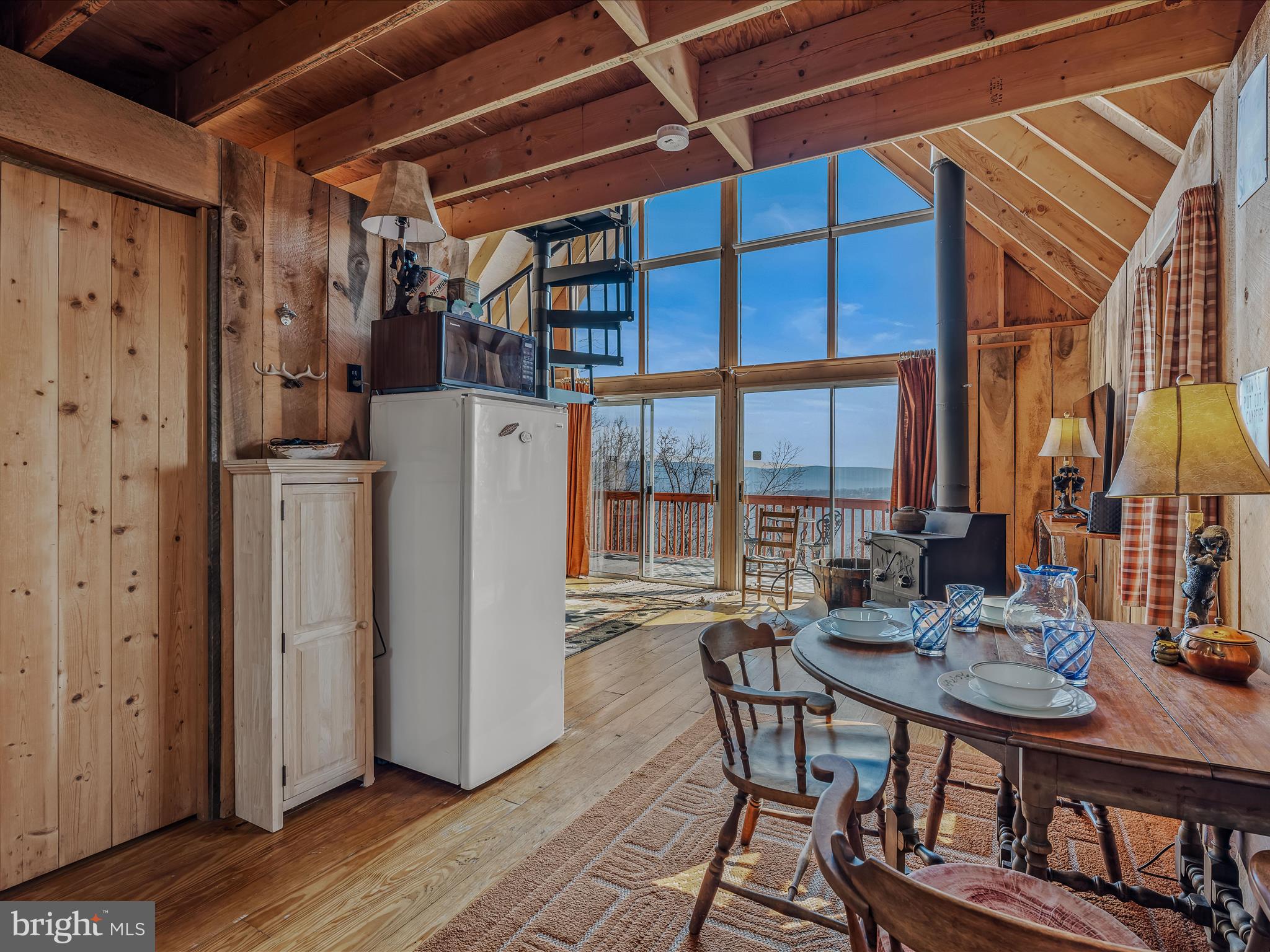 SPRING GAP - Residential