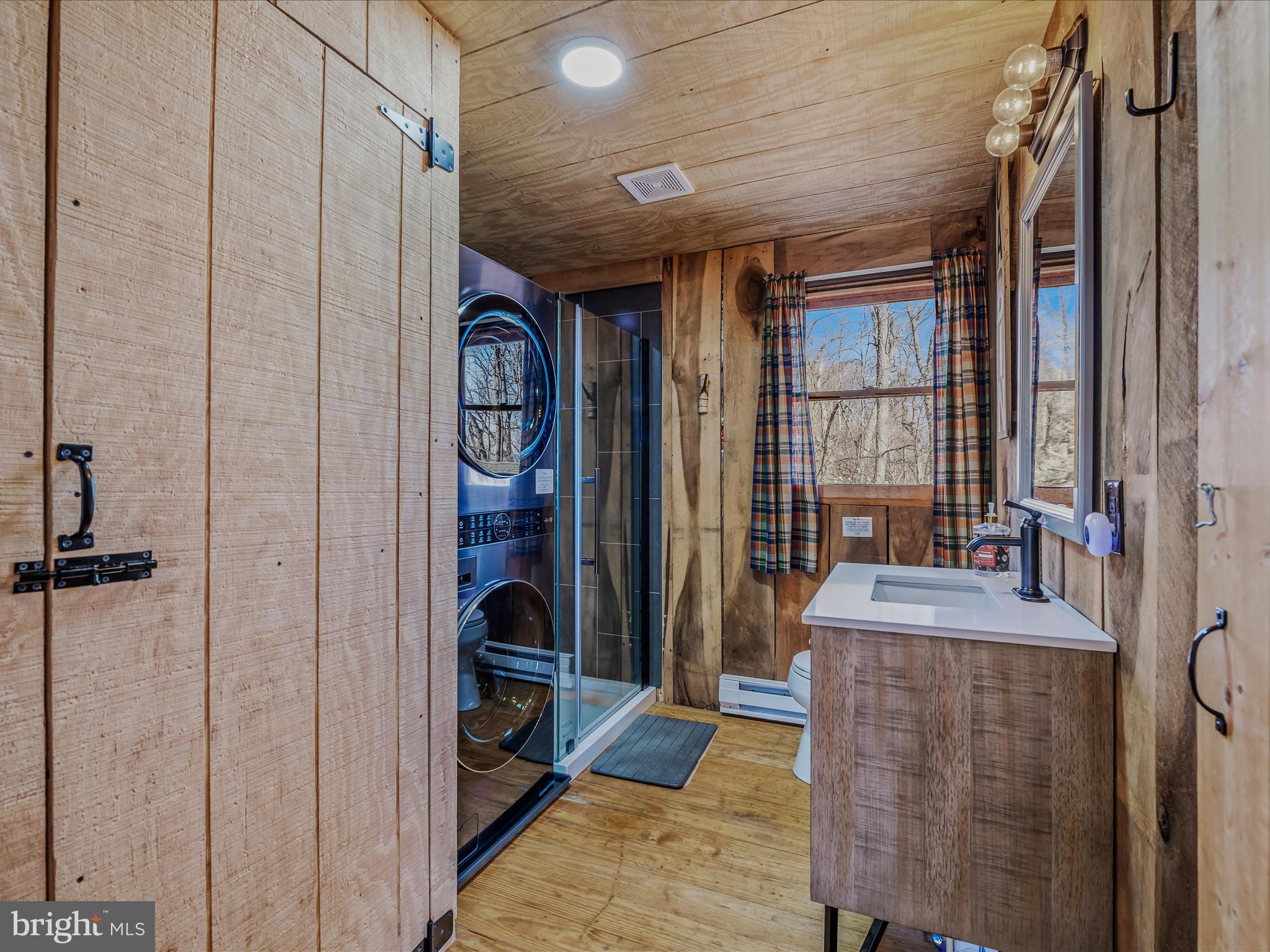 SPRING GAP - Residential