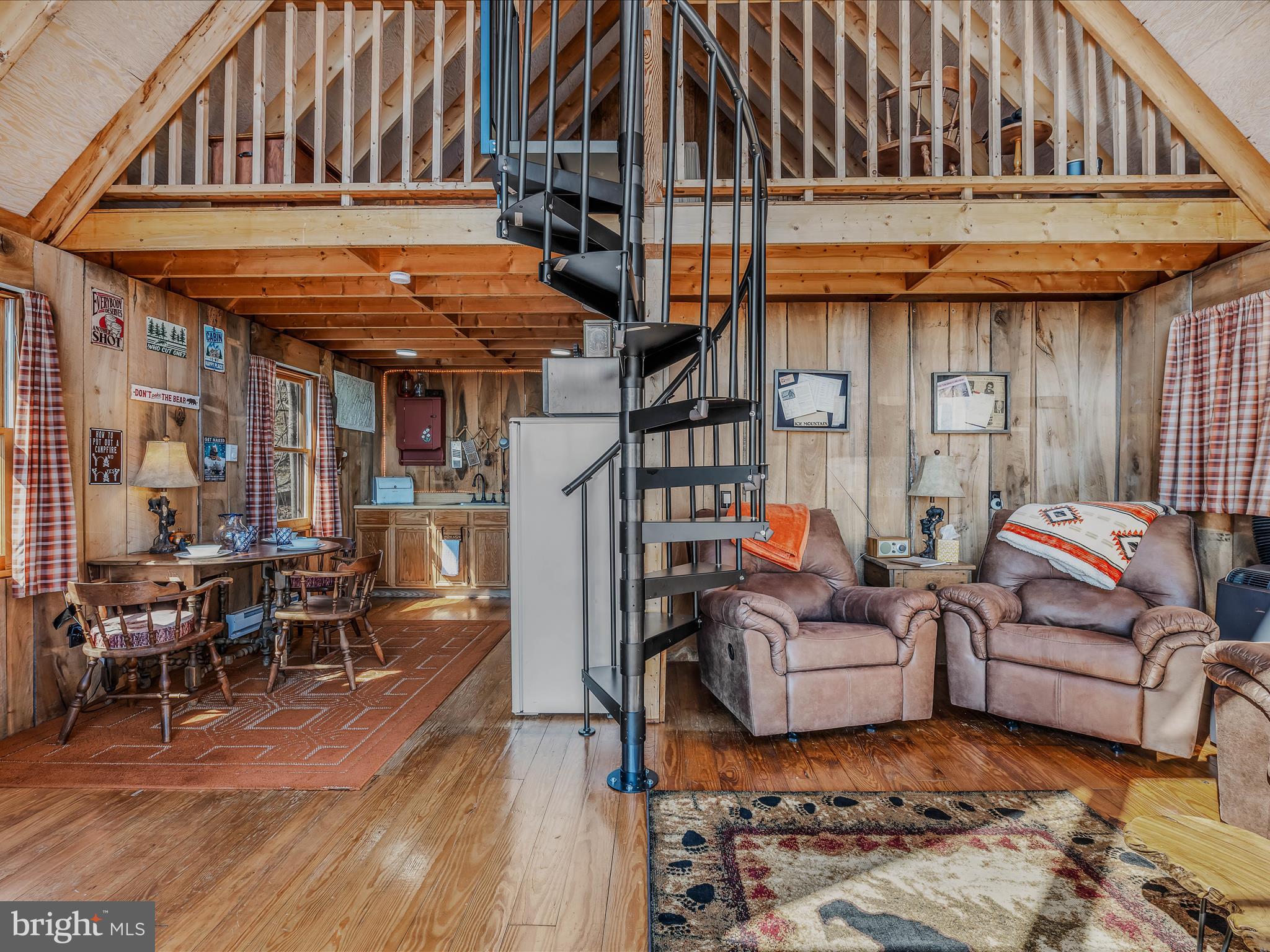 SPRING GAP - Residential