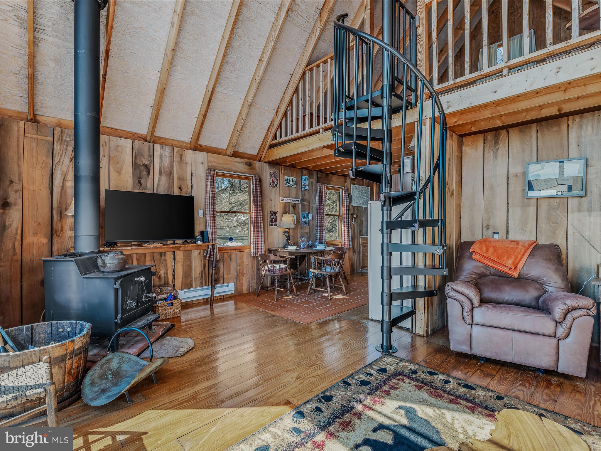 SPRING GAP - Residential