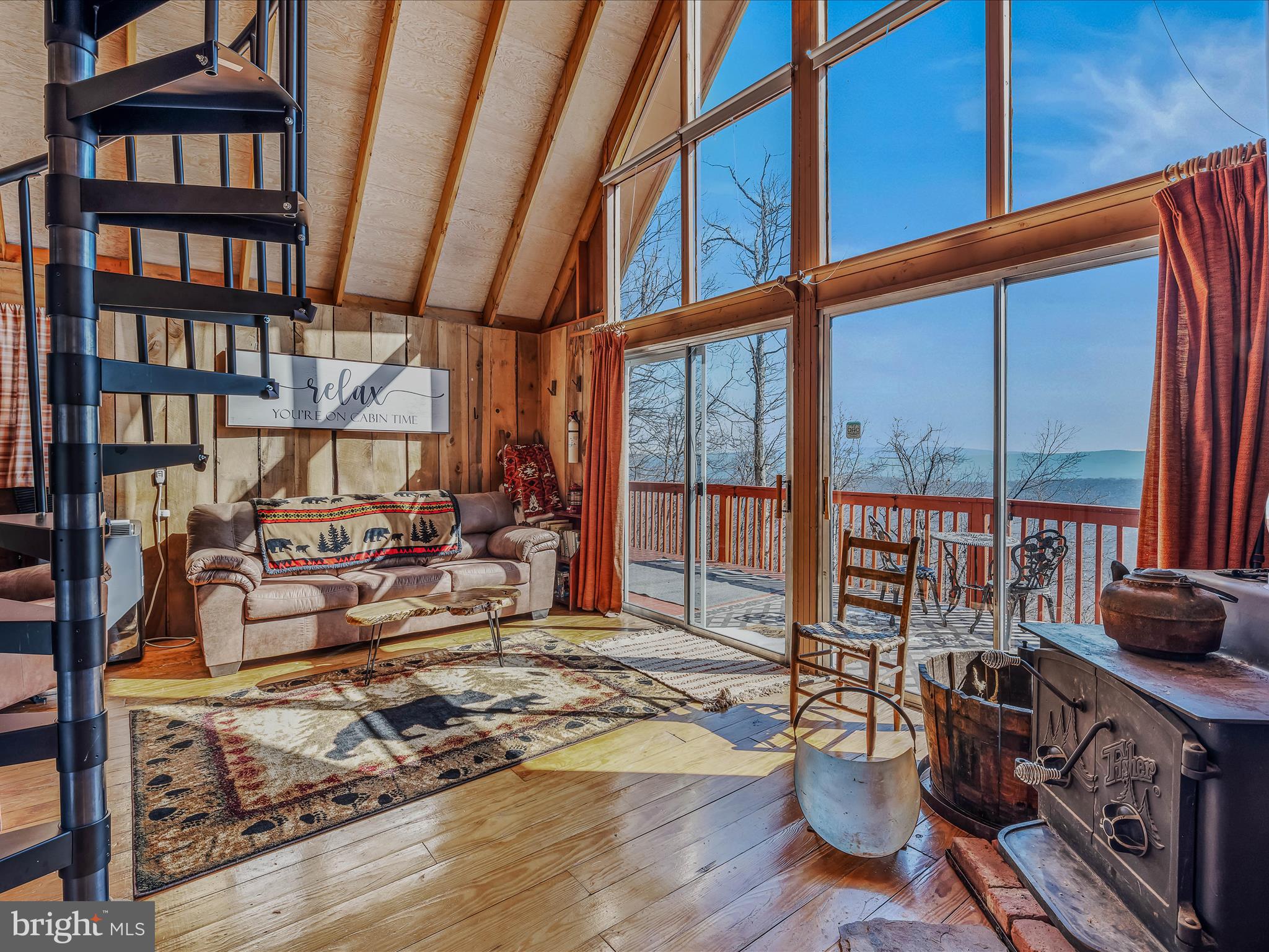 SPRING GAP - Residential