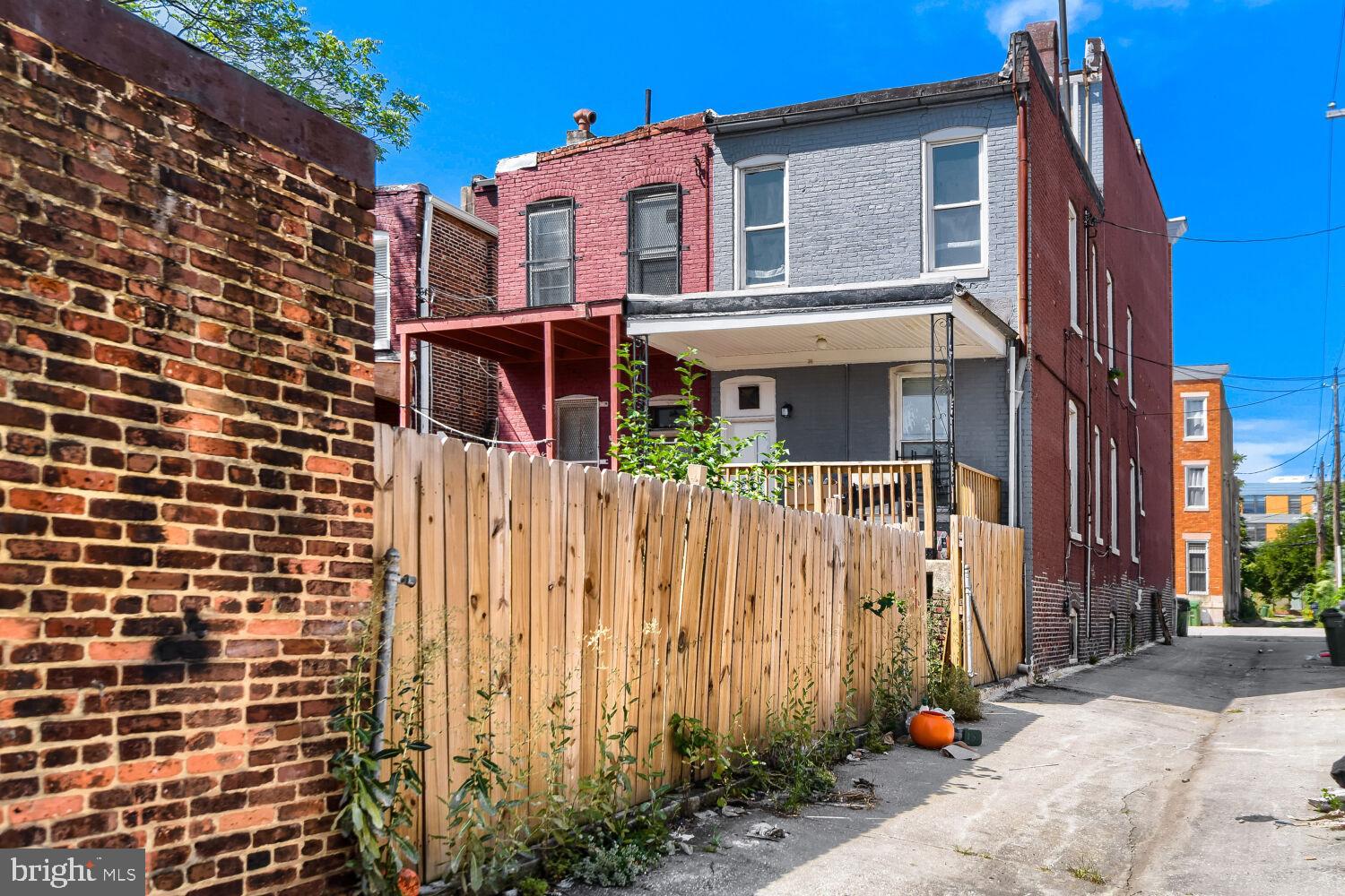 2011 BOONE STREET
