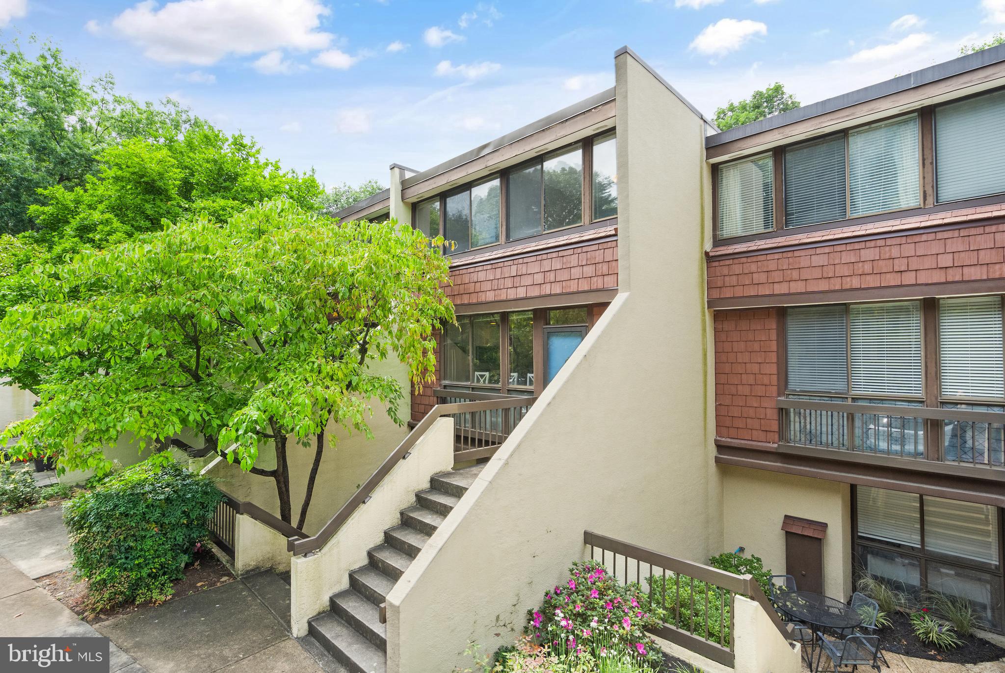 CONCORD MEWS - Residential