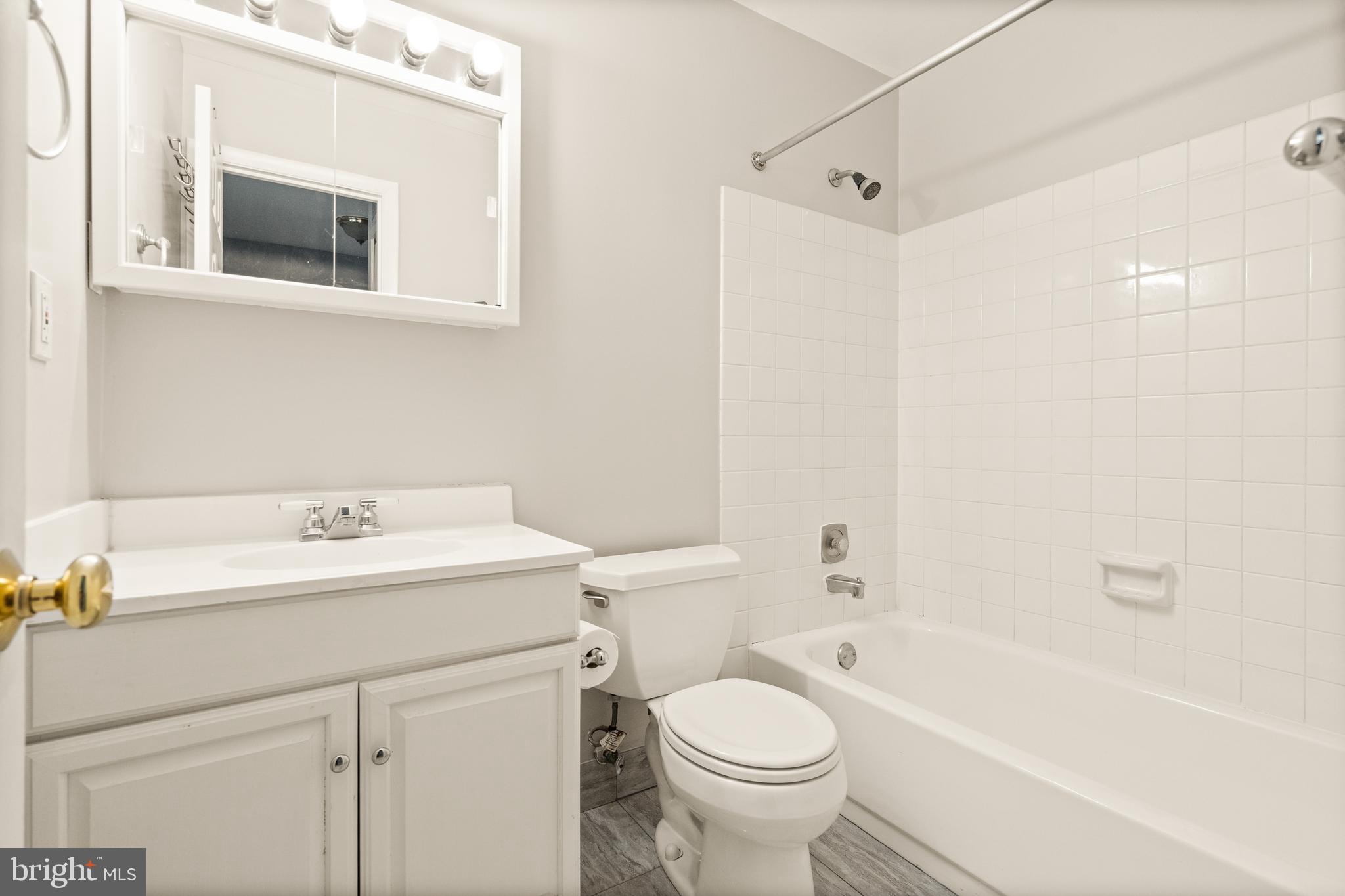 CONCORD MEWS - Residential