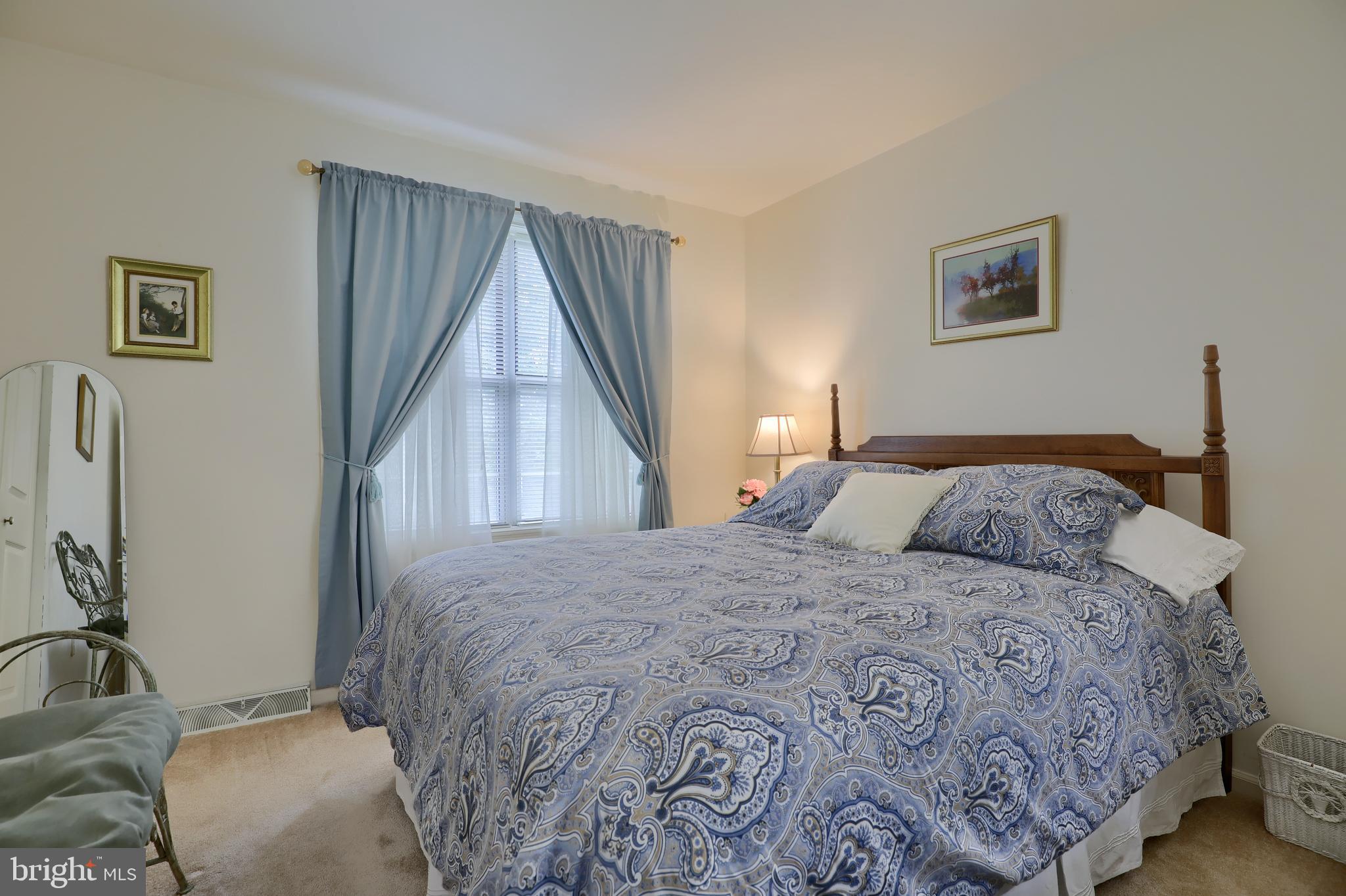 TREETOPS - Residential