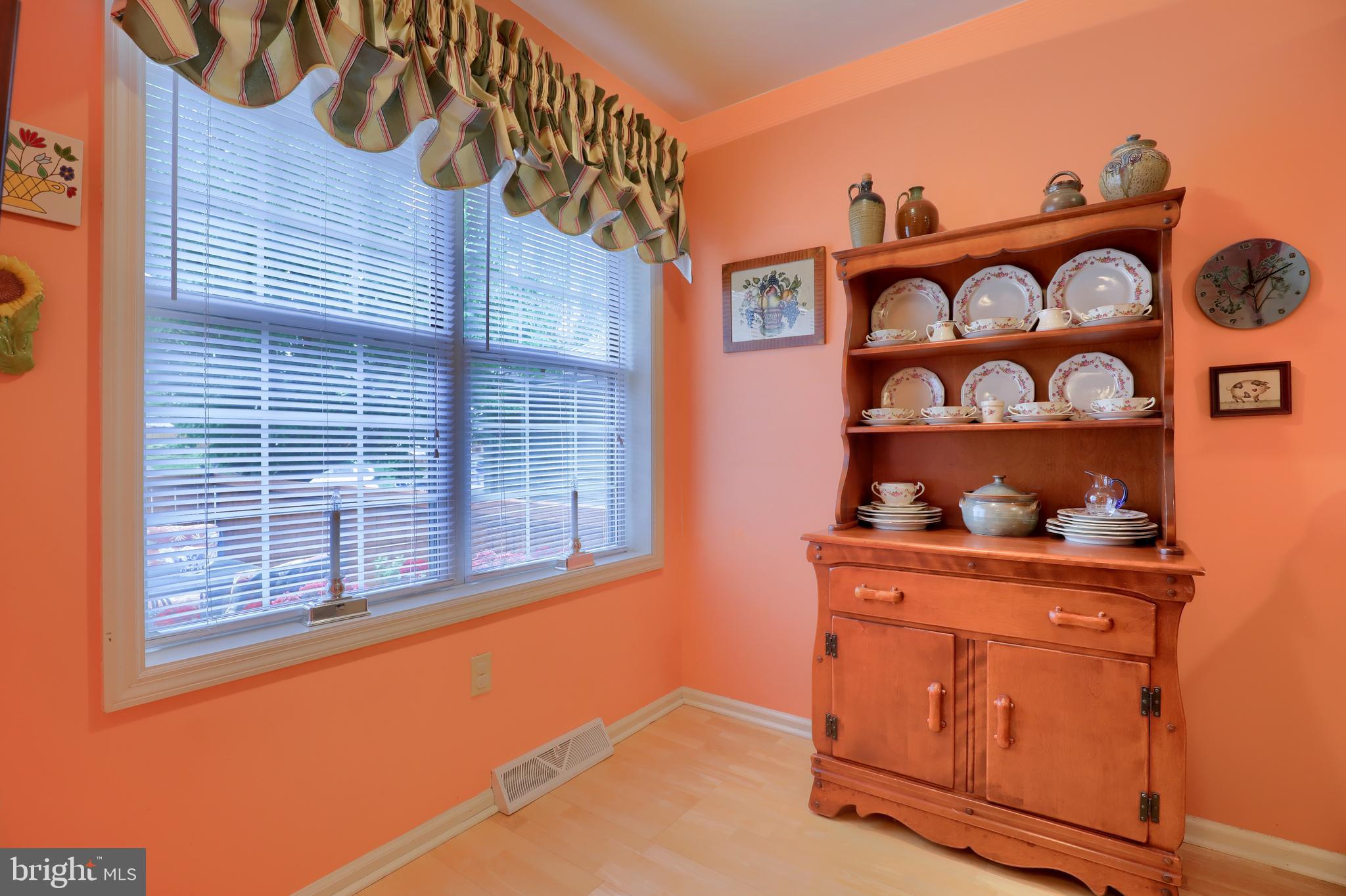 TREETOPS - Residential