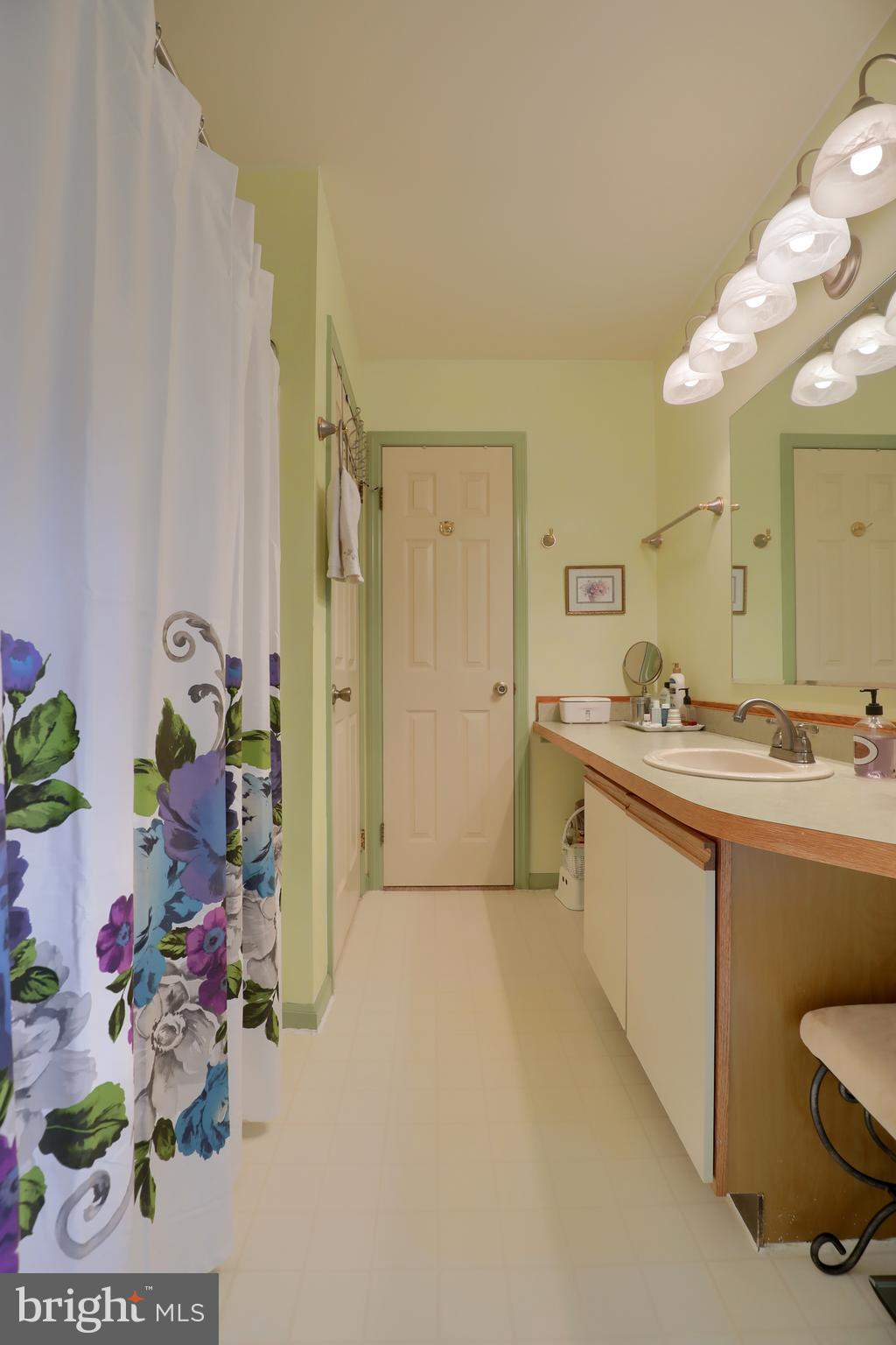 TREETOPS - Residential