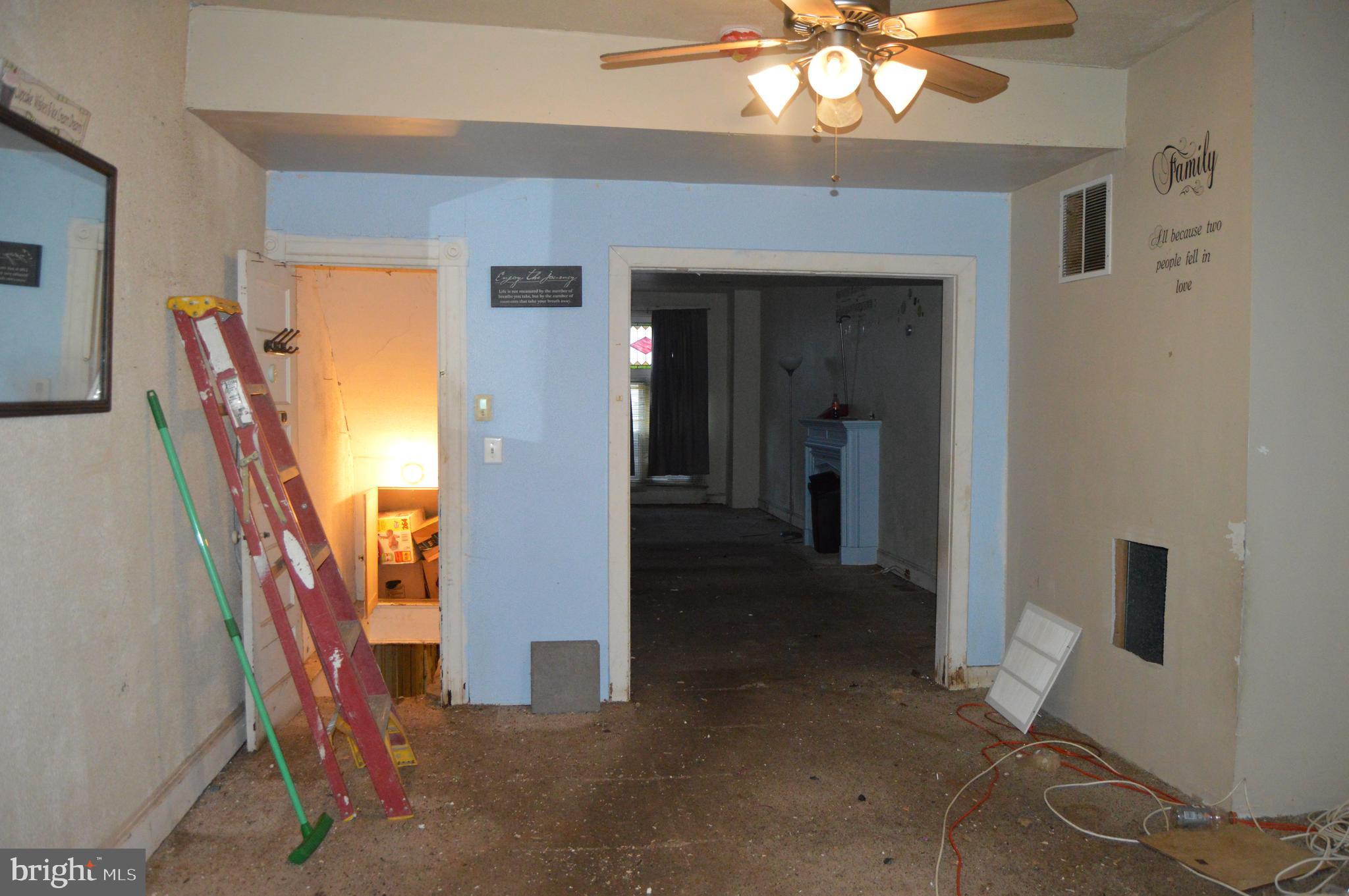 HIGHLANDTOWN - Residential