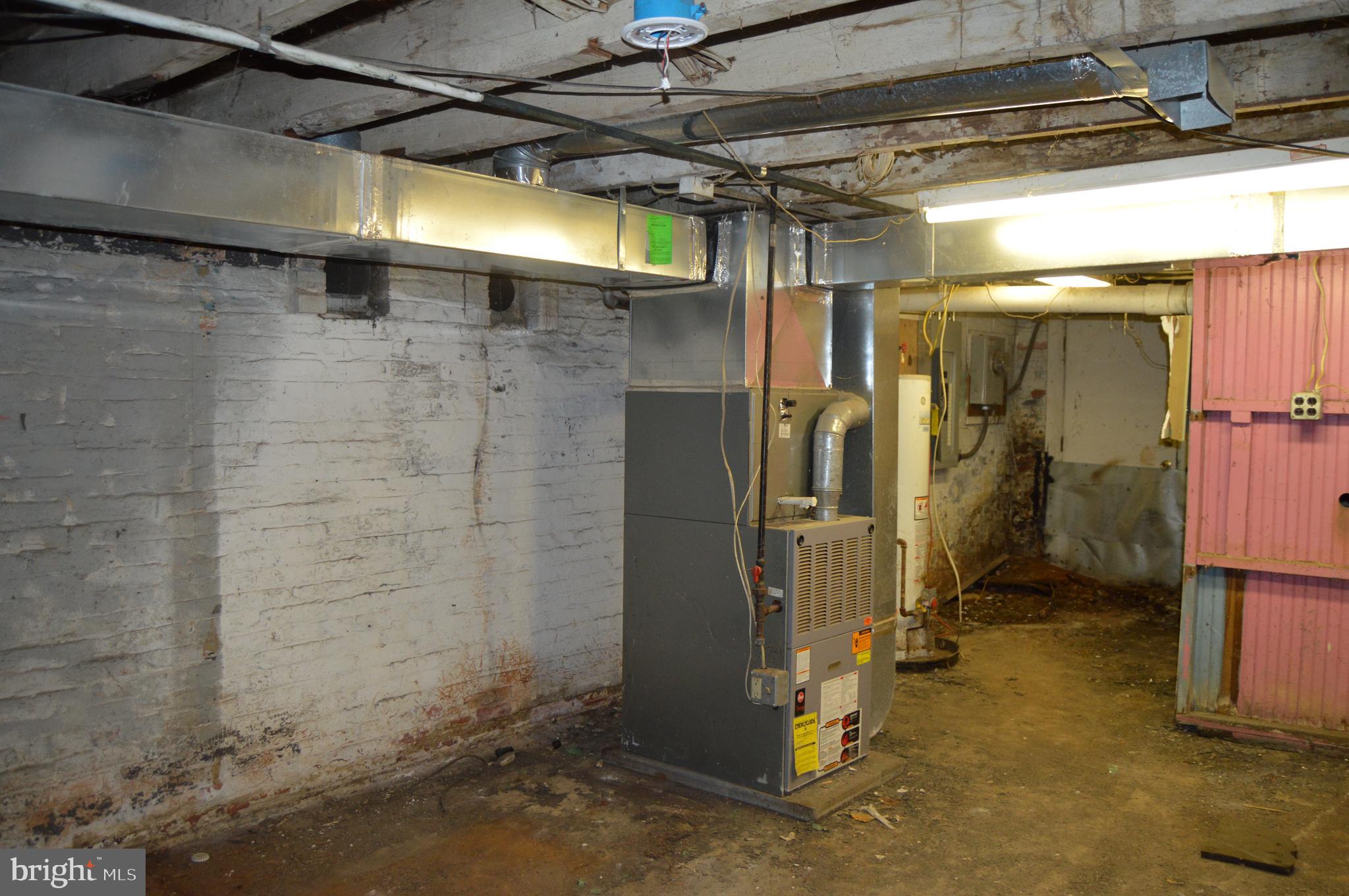 HIGHLANDTOWN - Residential