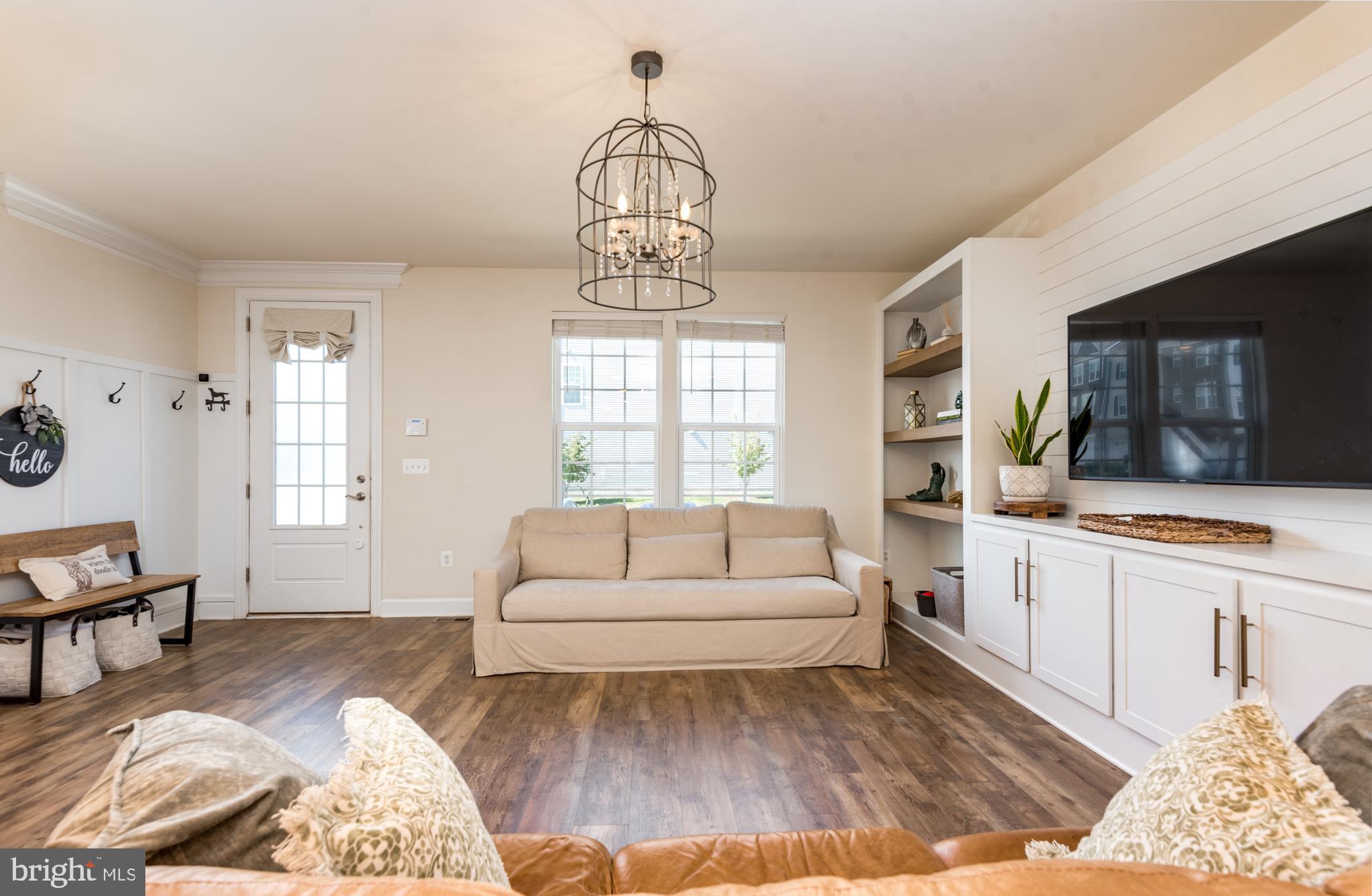 HAYMARKET CROSSING - Residential