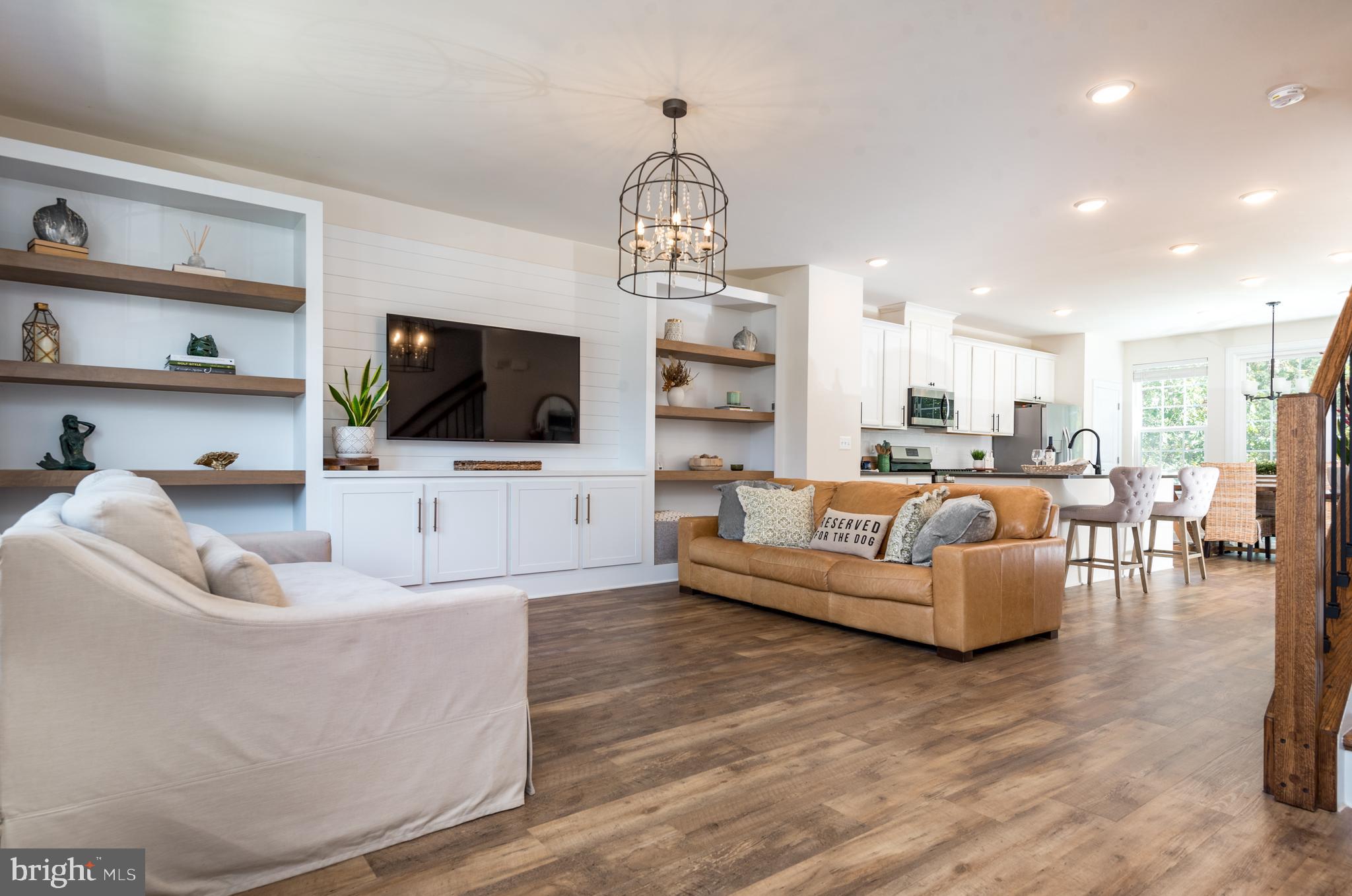 HAYMARKET CROSSING - Residential