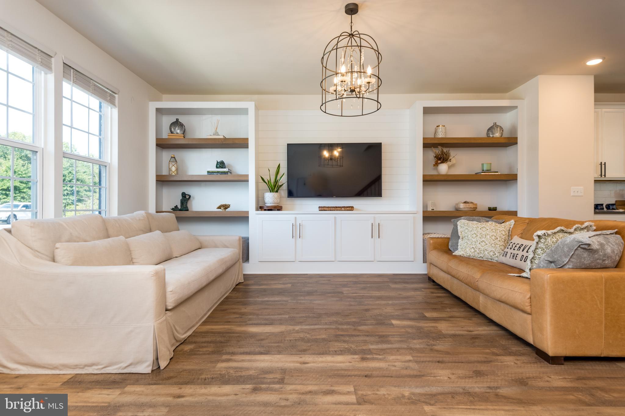 HAYMARKET CROSSING - Residential