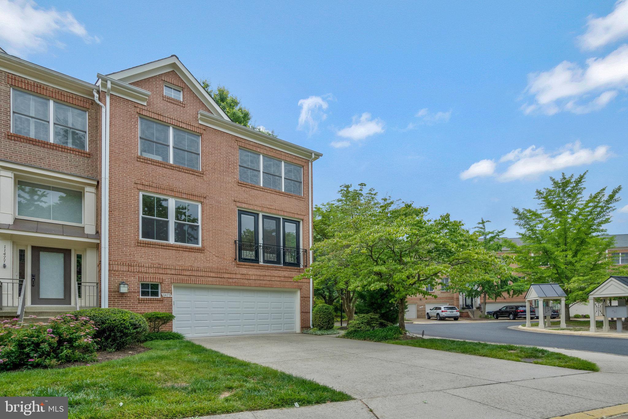 TOWNES AT WATERFORD - Residential Lease