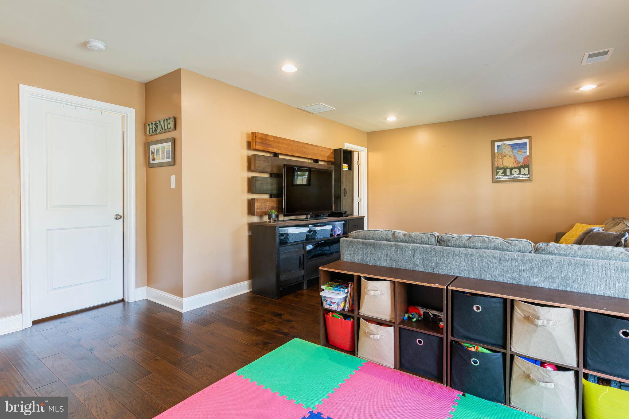 SUMMERFIELD VILLAGE - Residential