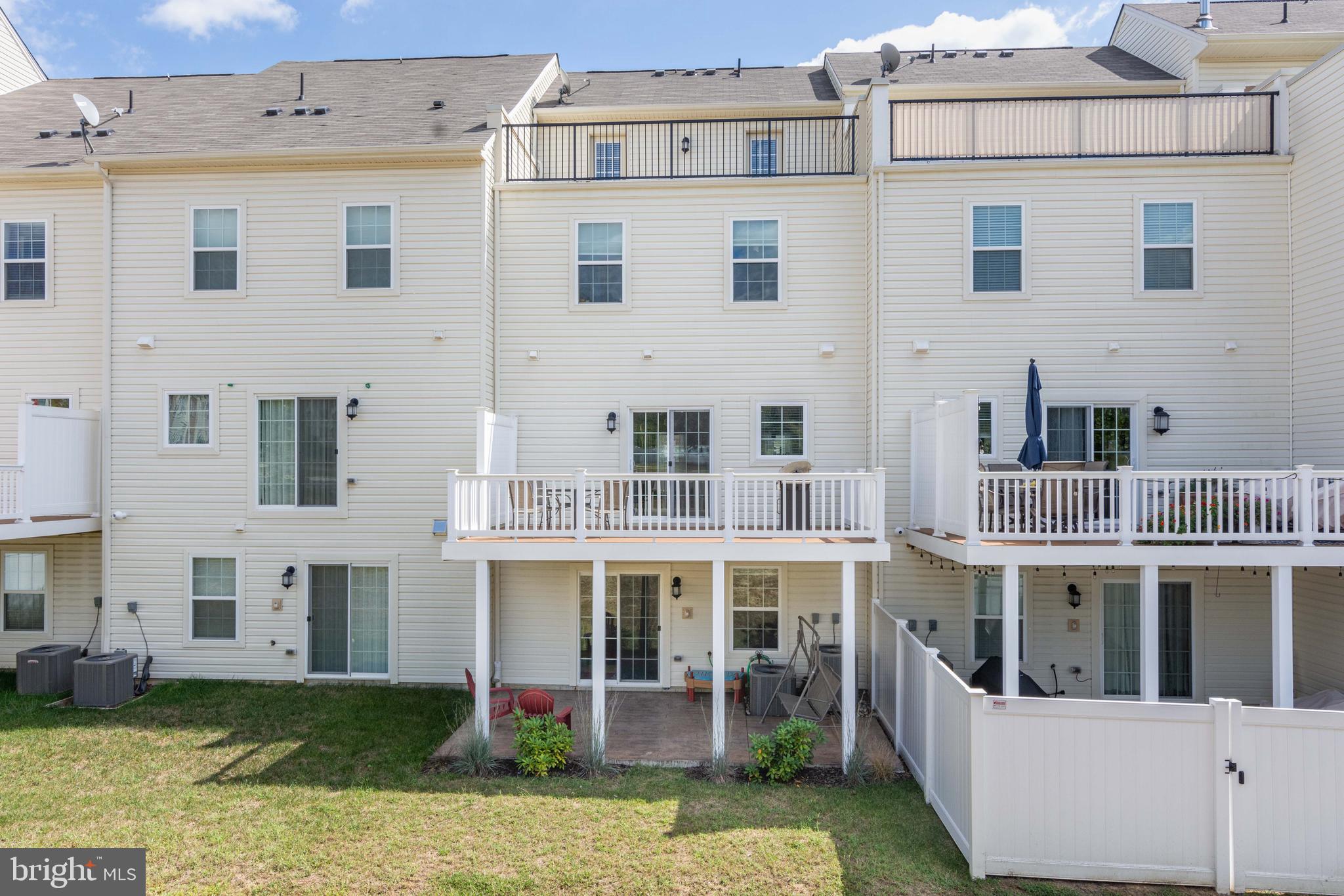 SUMMERFIELD VILLAGE - Residential