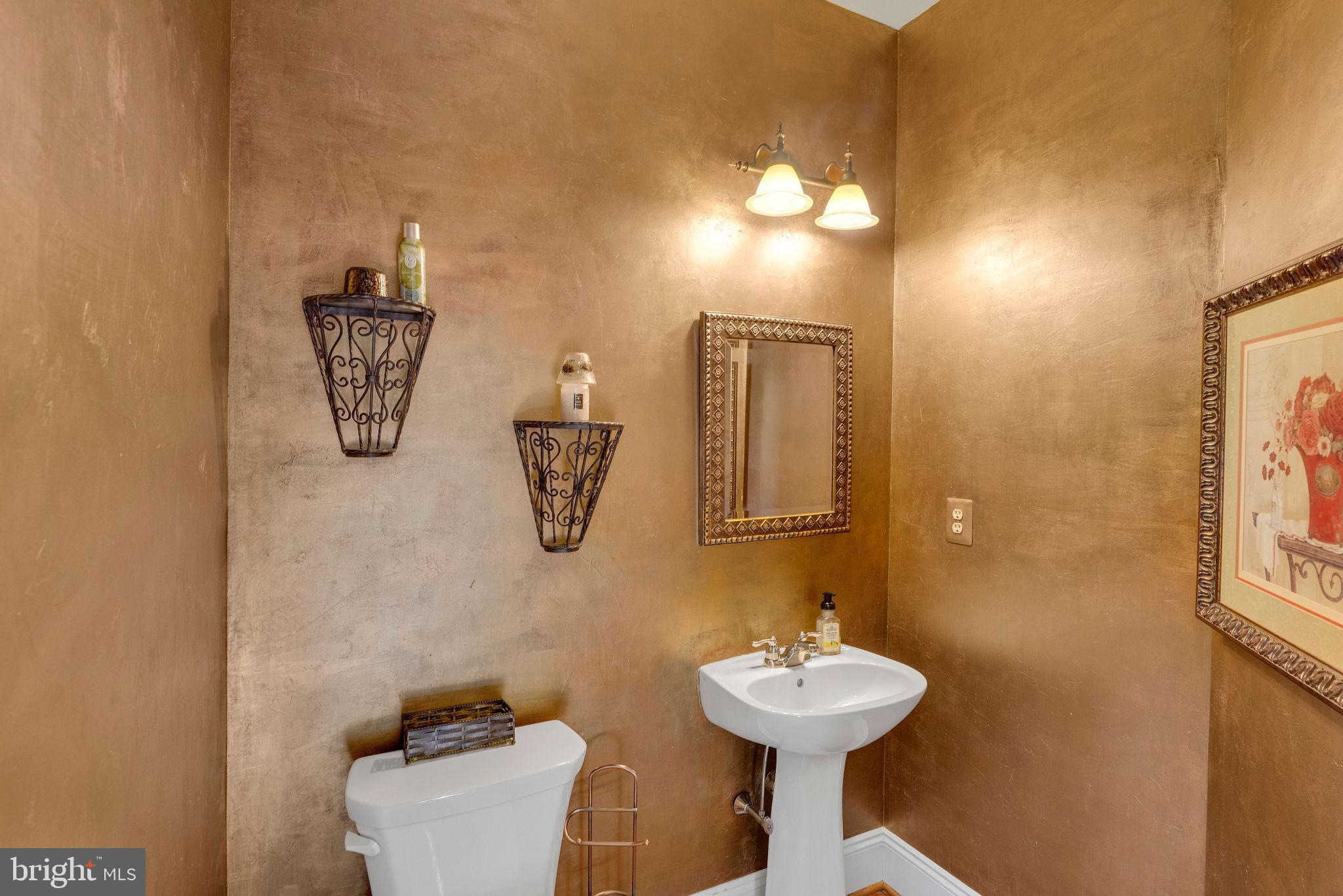 MUIRFIELD ESTATES - Residential