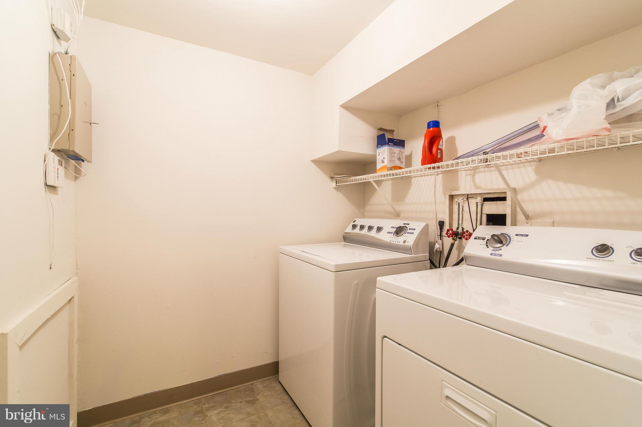 CENTRE RIDGE - Residential