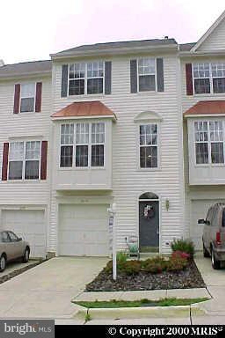 McNair ES | Rachel Carson MS | Westfield HS!!! Spacious 3BR/2FB/2HB/Attached 1-Car-garage Town-home, DECK OPENS BACKS TO WOODS/PLAYGROUND, PARKING in Front of the TH. VERY CLOSE to Shopping/Theaters/Restaurants/Metro-Park-N-Ride/IAD Airport/Reston Town CTR/Major routes 267 toll-road/Fairfax County Prkwy (286)/28/50/66/Centreville Rd. HOA Fee Included!