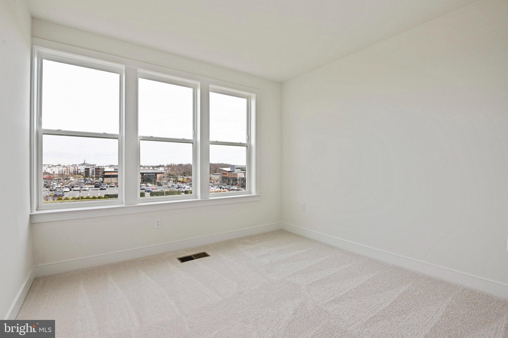 BELMONT OVERLOOK - Residential Lease