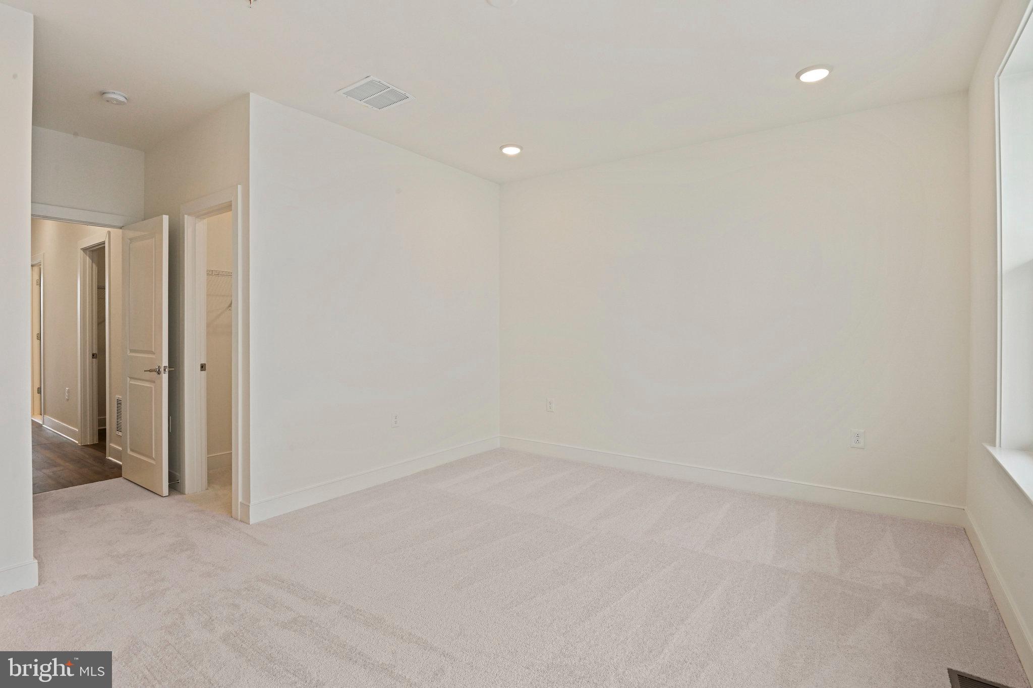 BELMONT OVERLOOK - Residential Lease