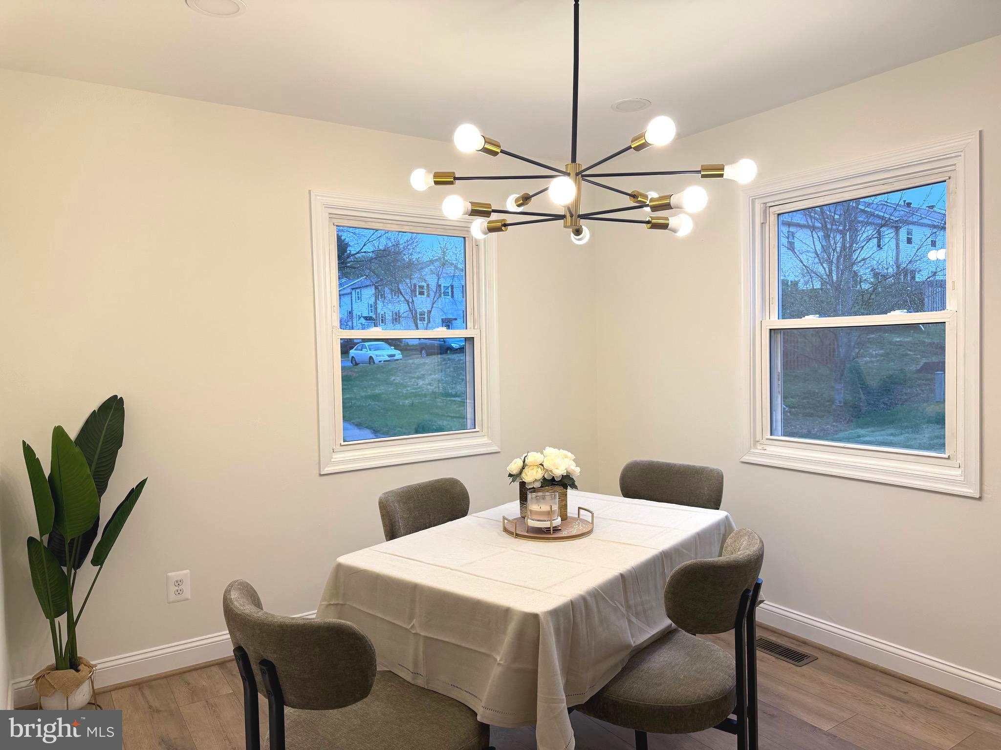 LAKE BRADDOCK - Residential