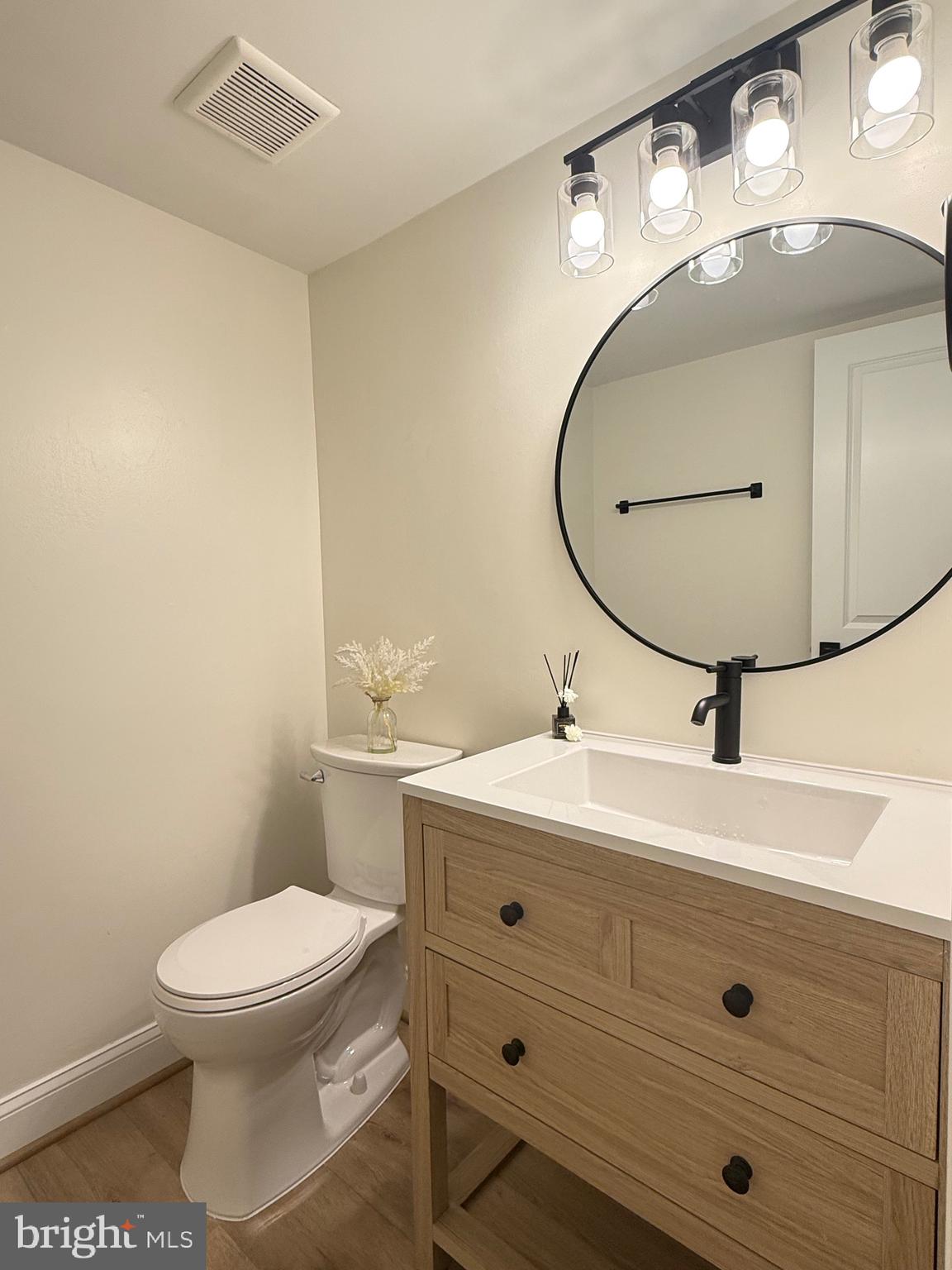 LAKE BRADDOCK - Residential