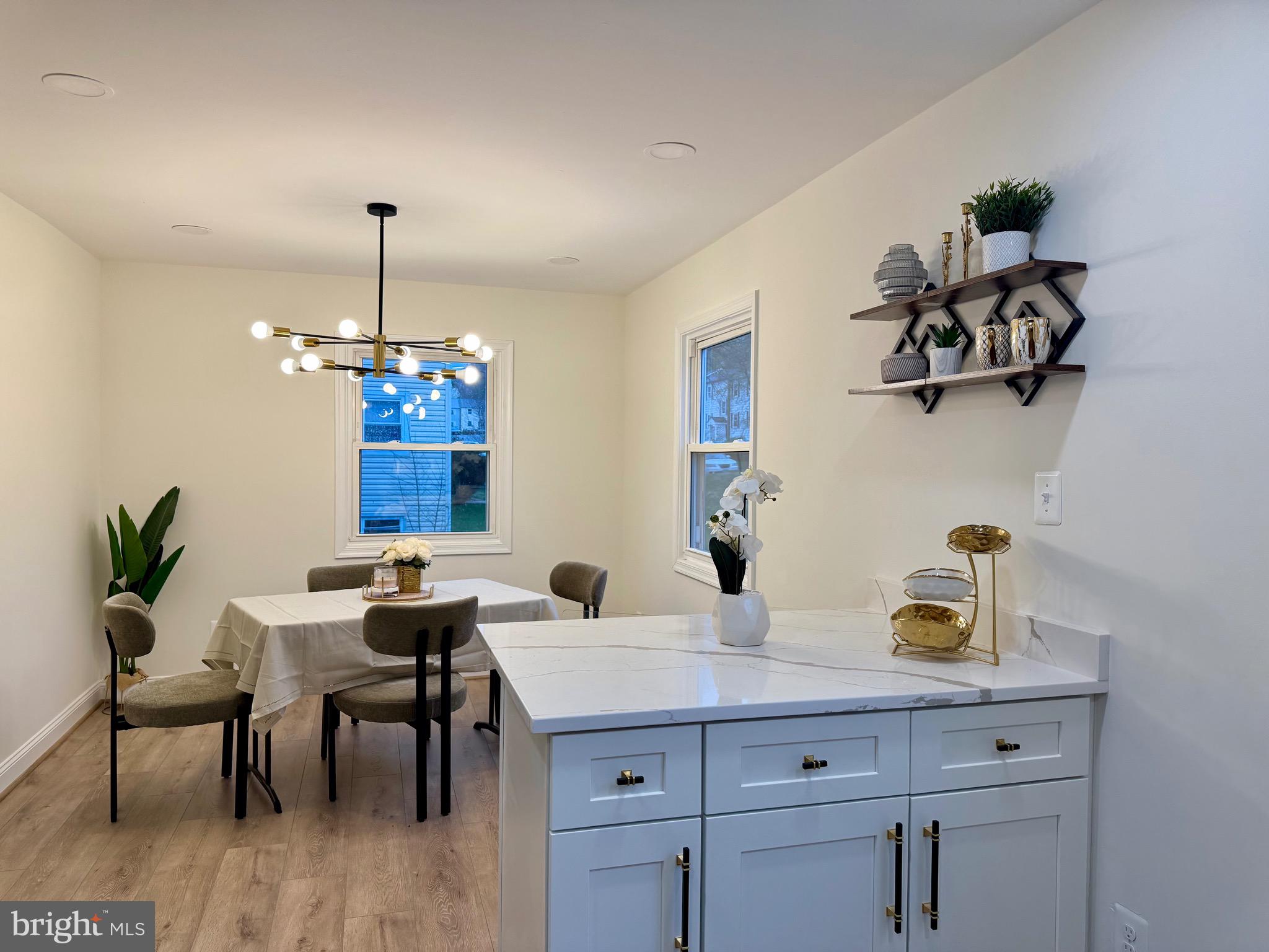 LAKE BRADDOCK - Residential