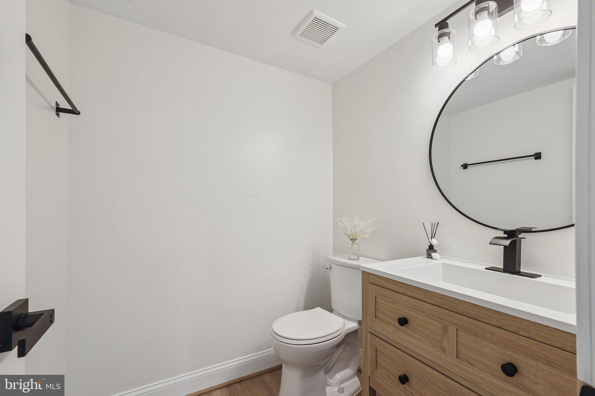 LAKE BRADDOCK - Residential