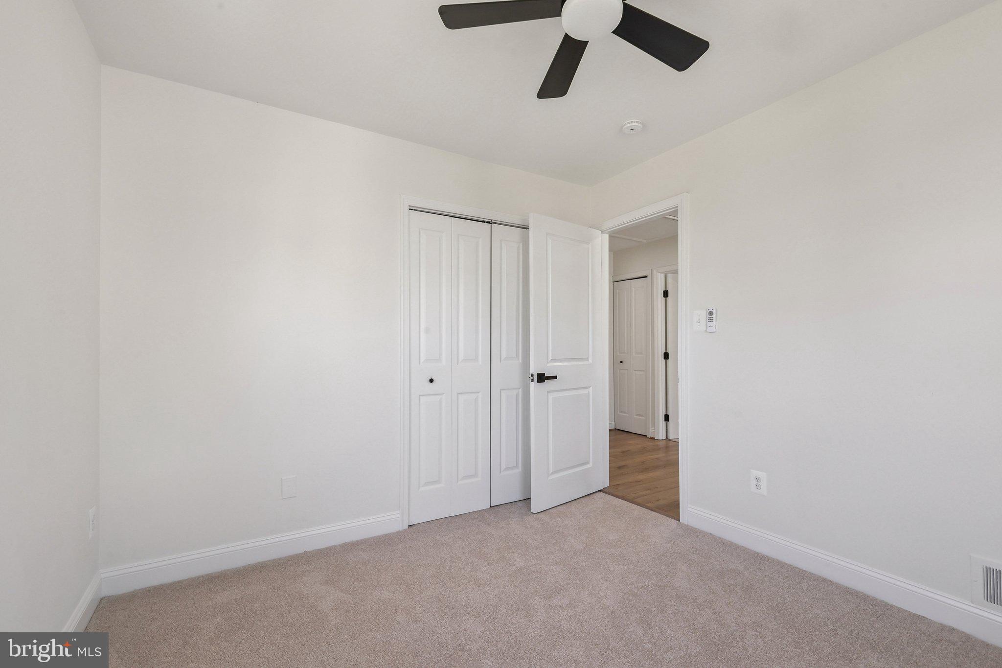 LAKE BRADDOCK - Residential