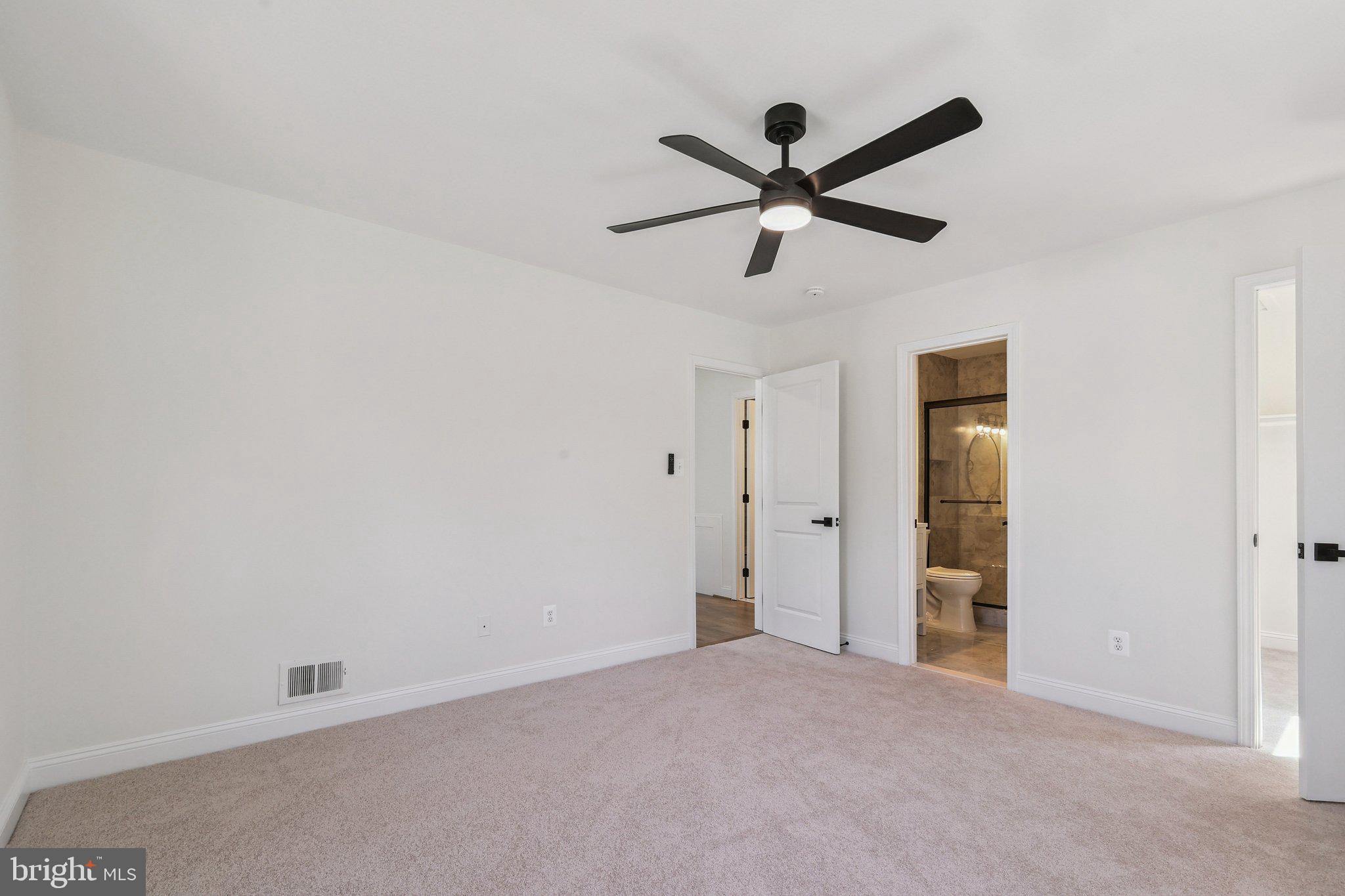 LAKE BRADDOCK - Residential