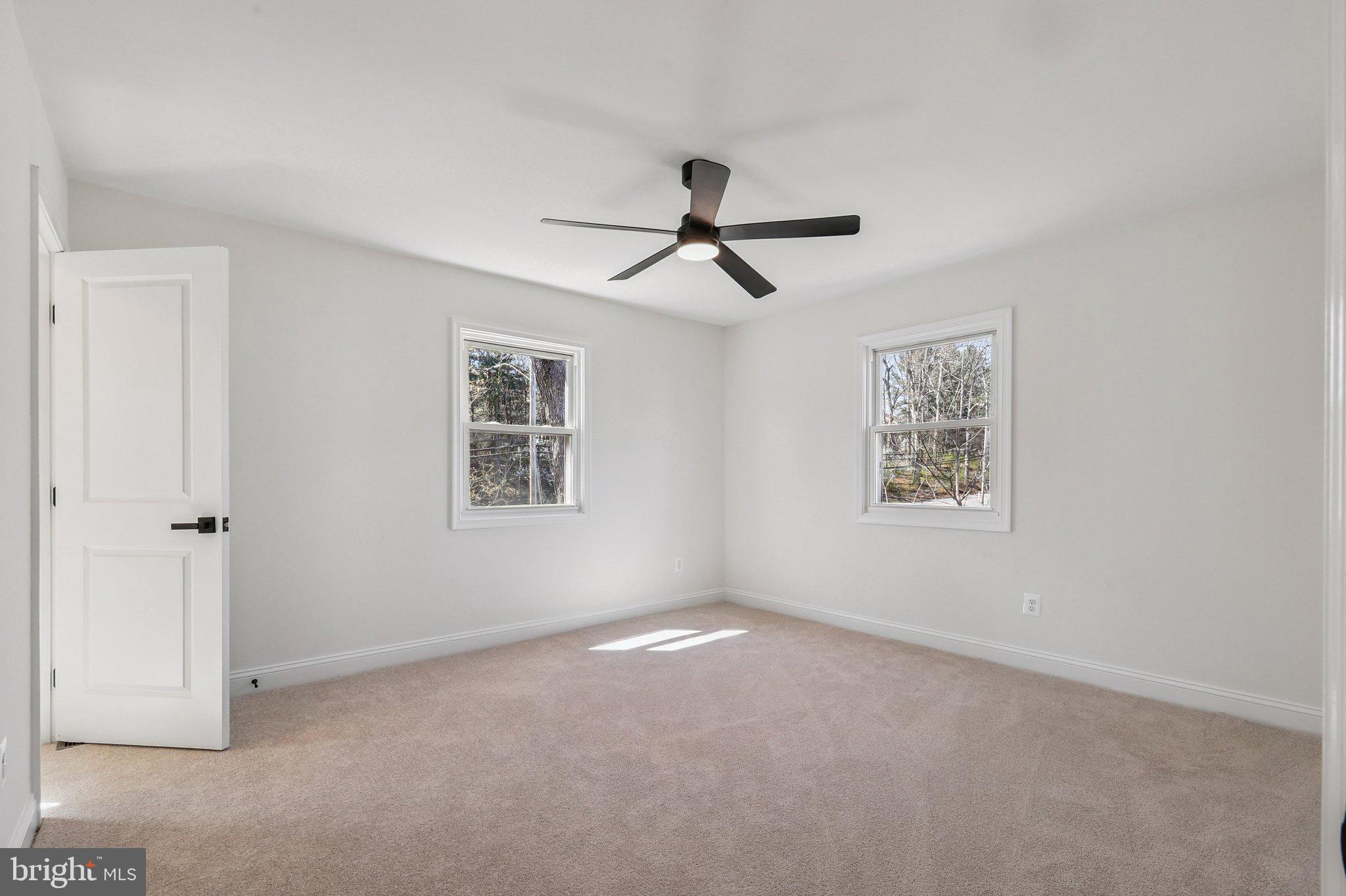 LAKE BRADDOCK - Residential