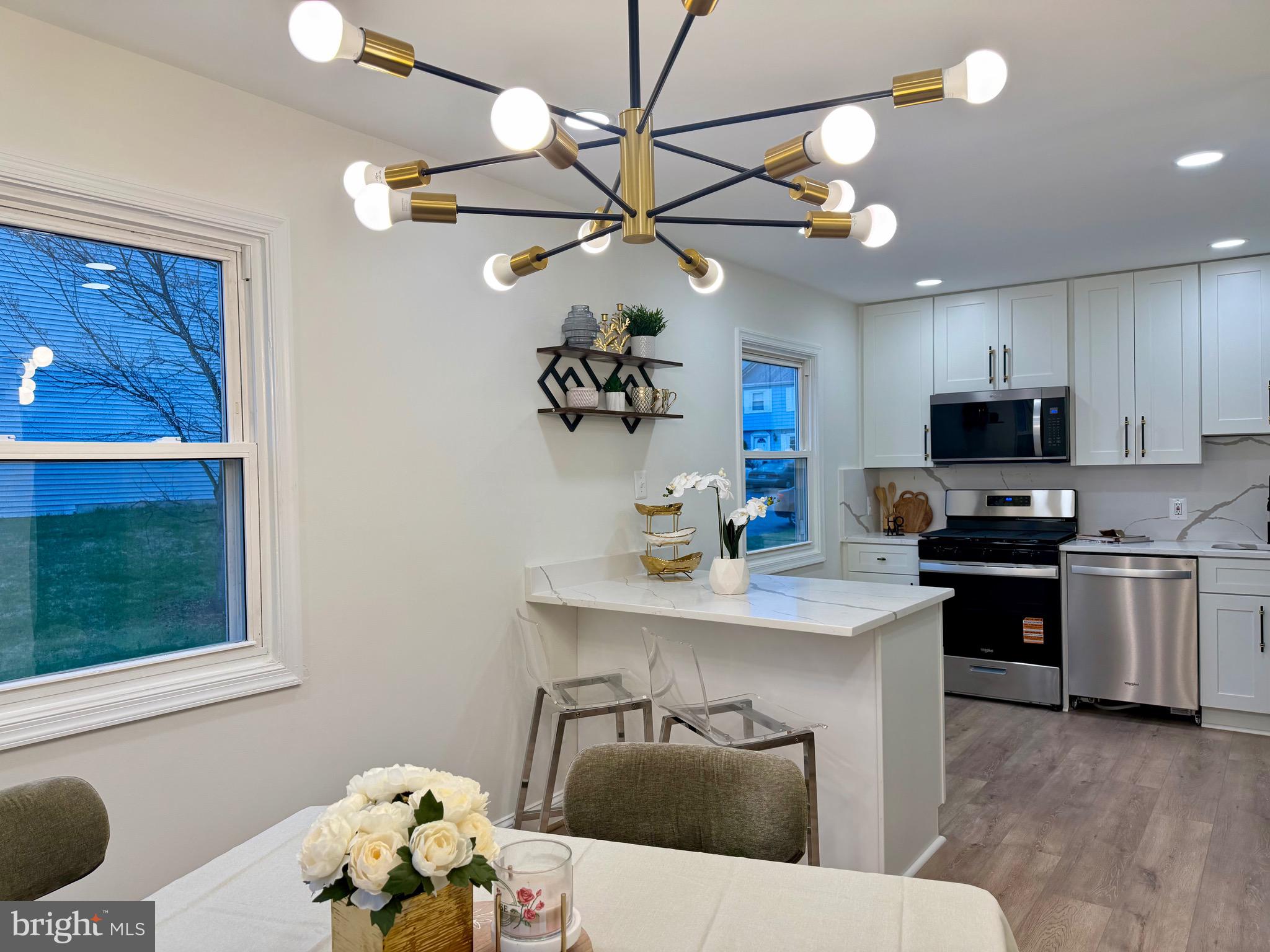 LAKE BRADDOCK - Residential