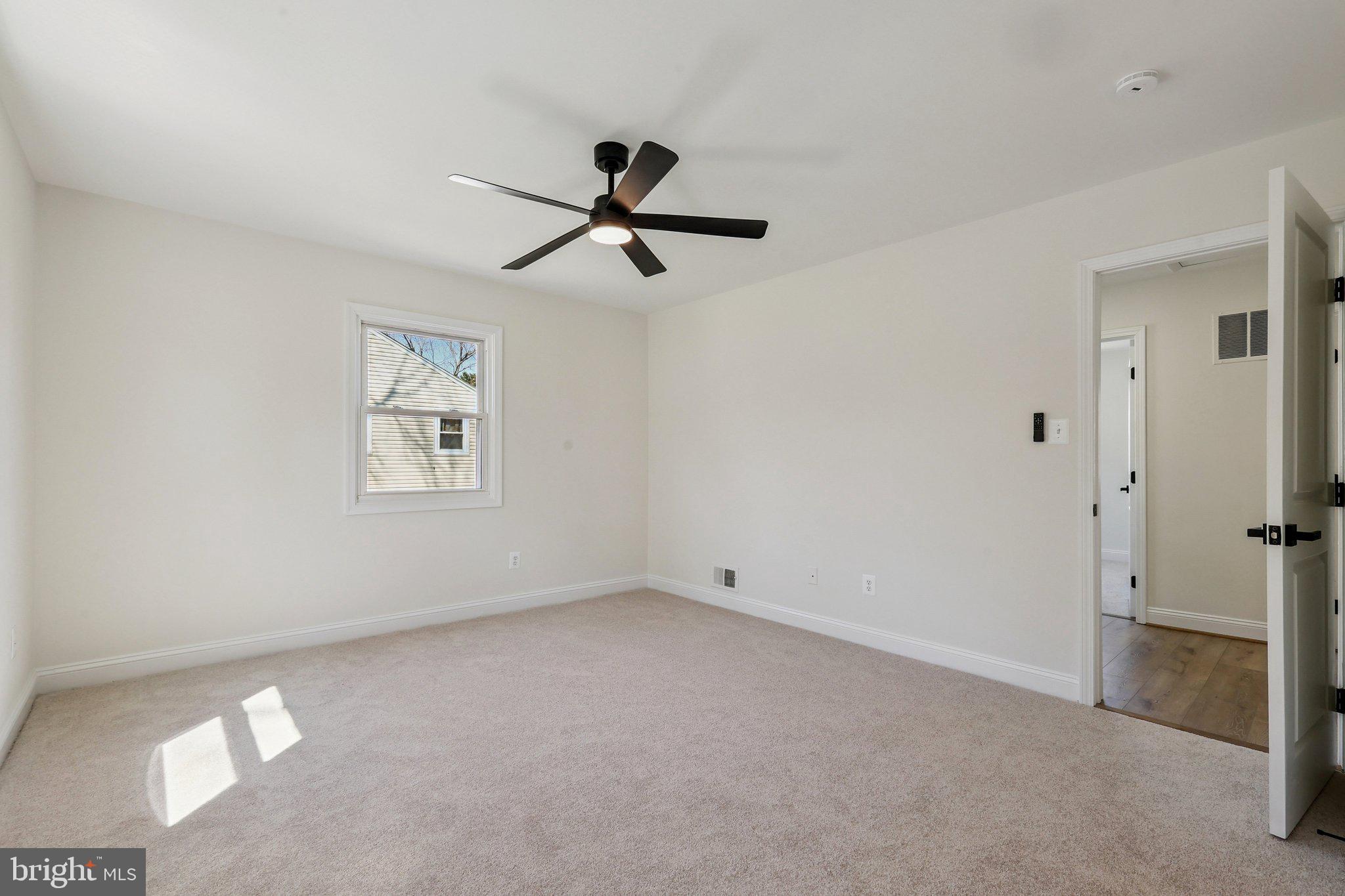 LAKE BRADDOCK - Residential