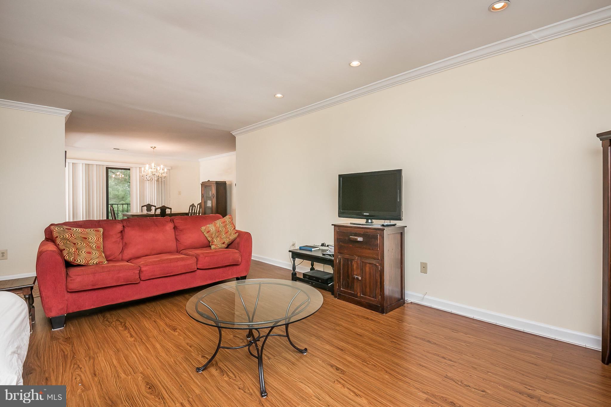 DULANEY VALLEY GARDENS - Residential