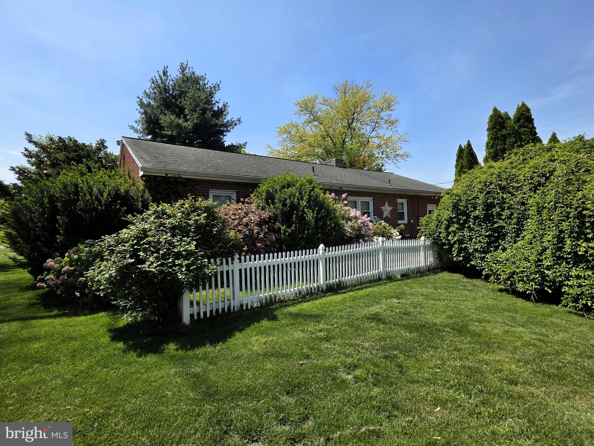 123 WESTBROOK DRIVE