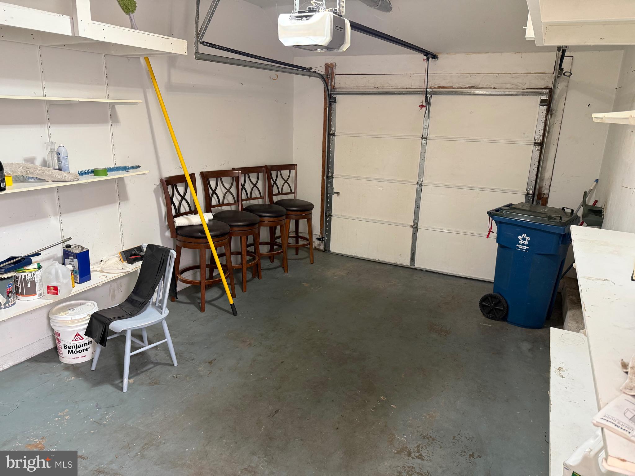 BAYSIDE - Residential Lease