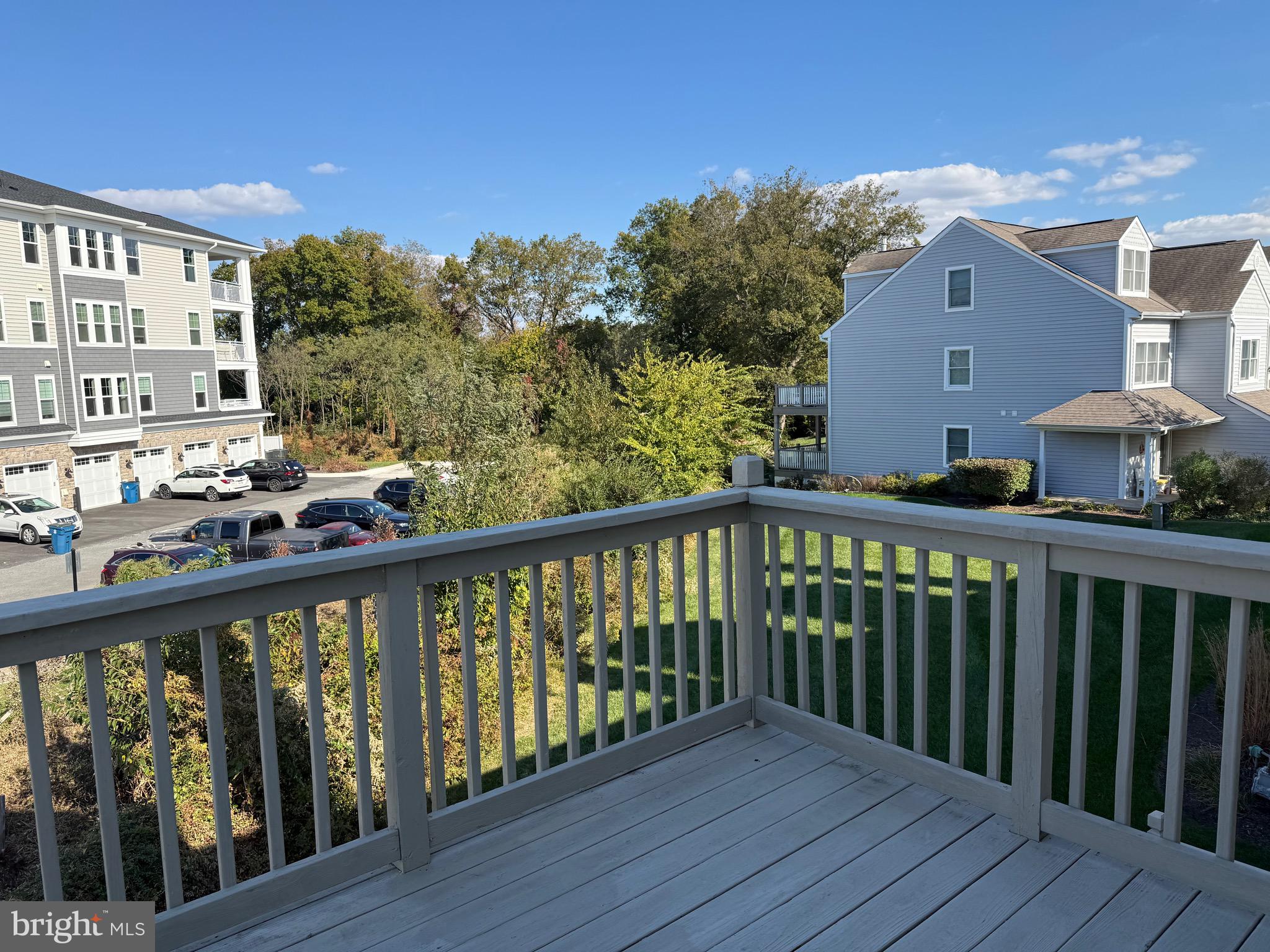 BAYSIDE - Residential Lease