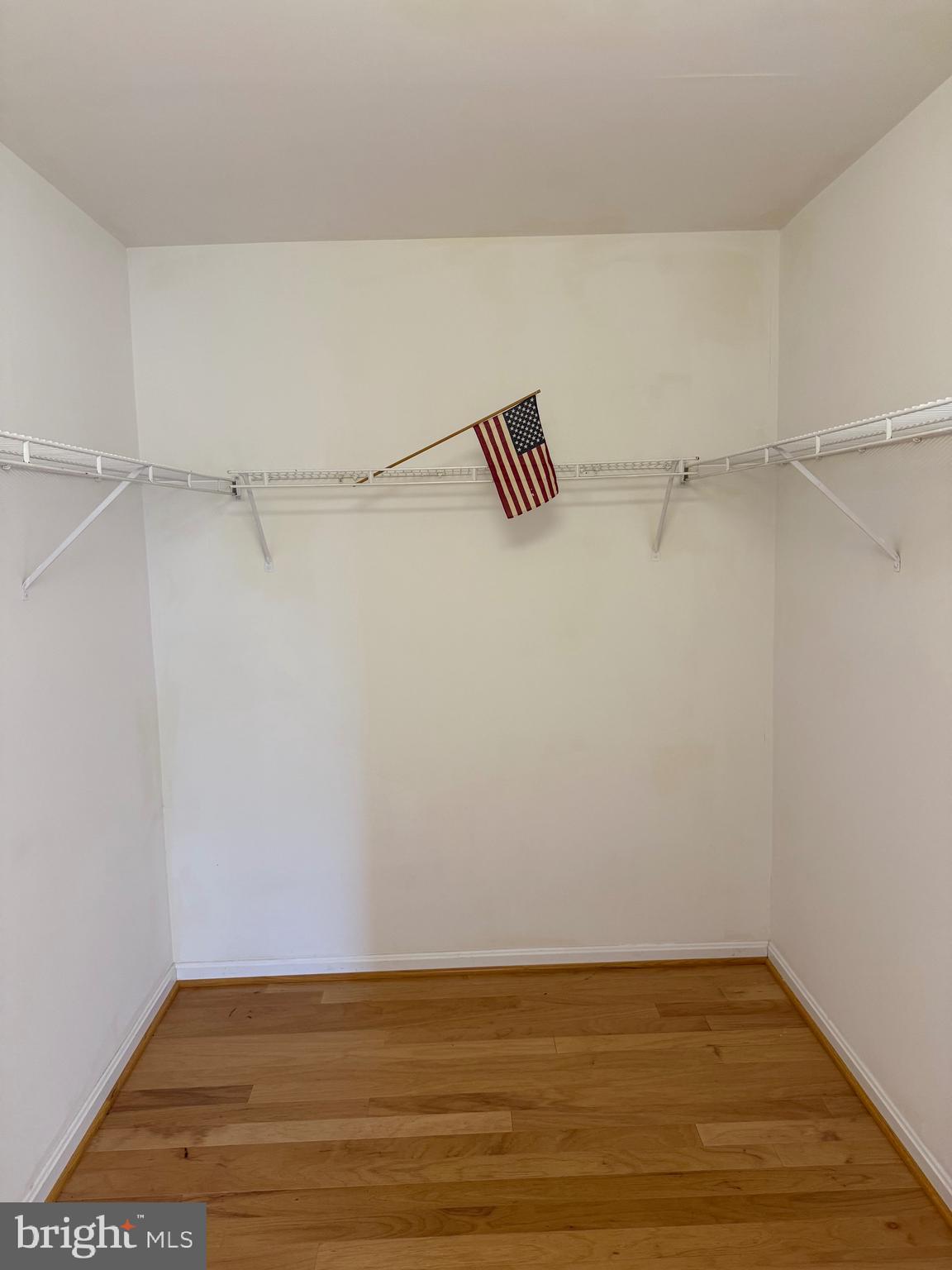 BAYSIDE - Residential Lease