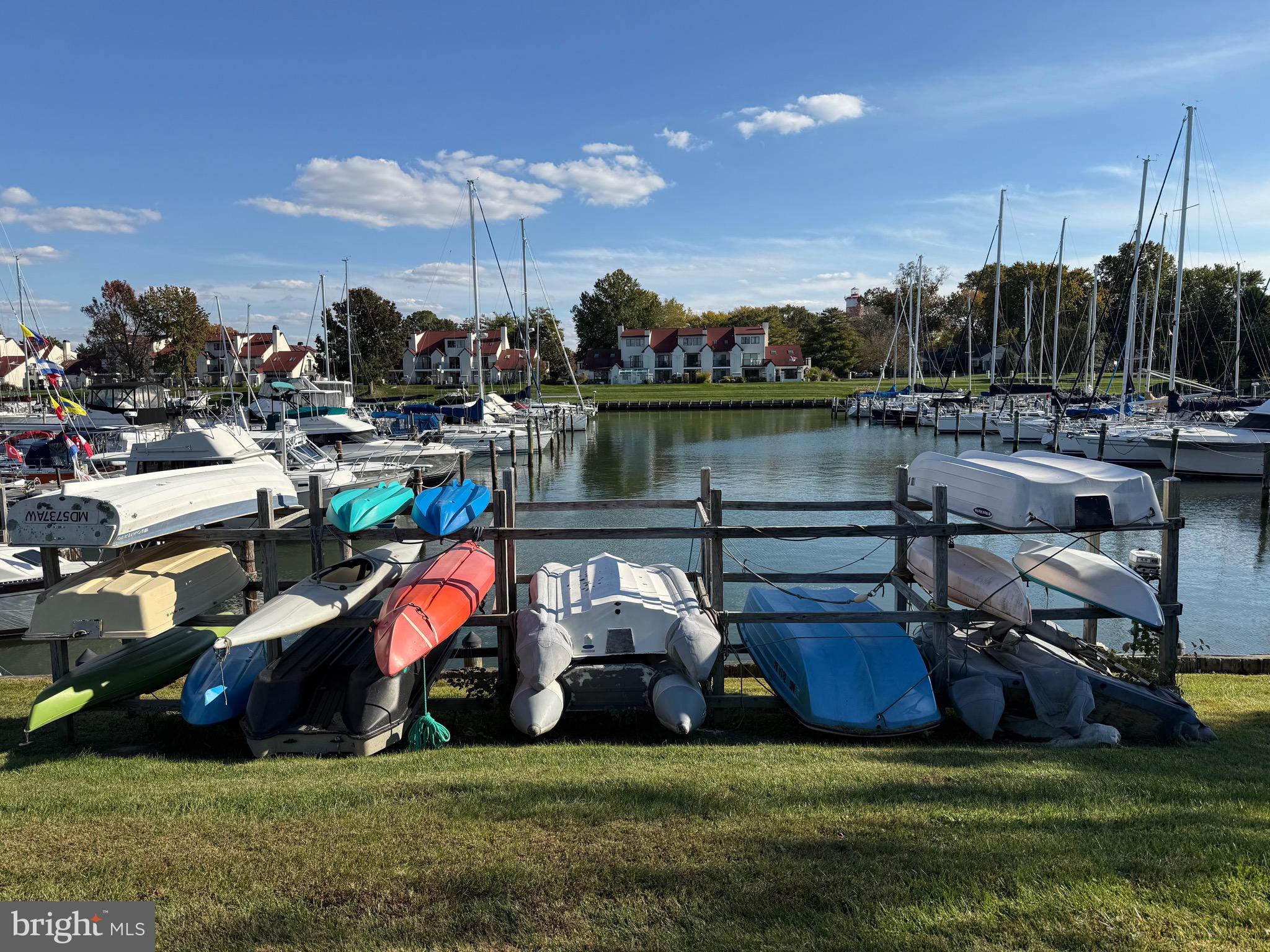 BAYSIDE - Residential Lease