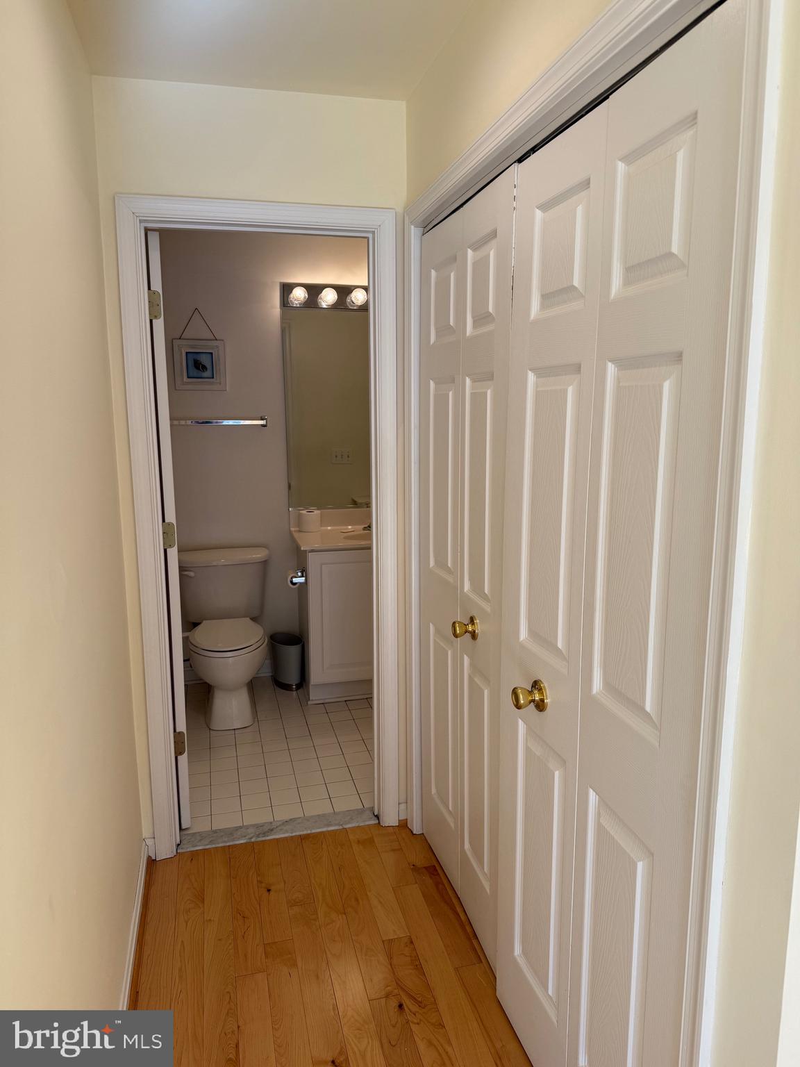 BAYSIDE - Residential Lease