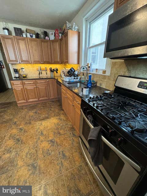 Townhouse For Rent - 3203 Powelton Avenue<br/> Philadelphia County, PHILADELPHIA, PA 19104